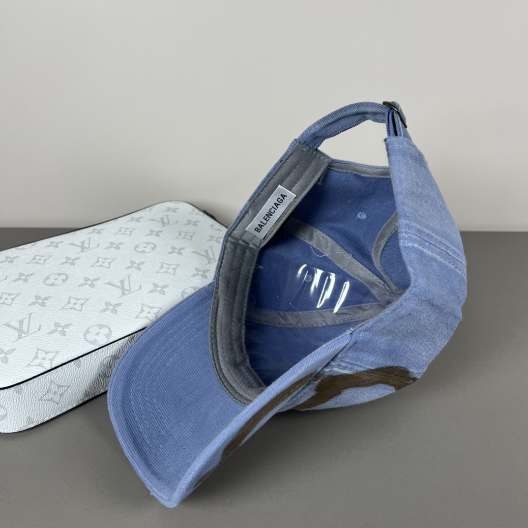 🌾BALENCIAGA巴黎世家新款logo棒球帽，很酷的色系，男女佩戴都有不同style，第一P抢先出货