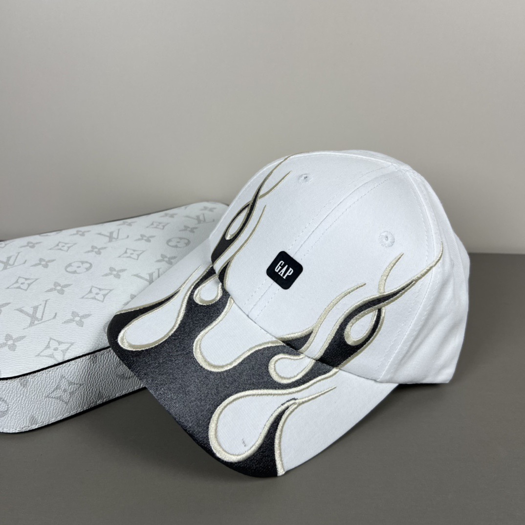 🌾BALENCIAGA巴黎世家新款logo棒球帽，很酷的色系，男女佩戴都有不同style，第一P抢先出货
