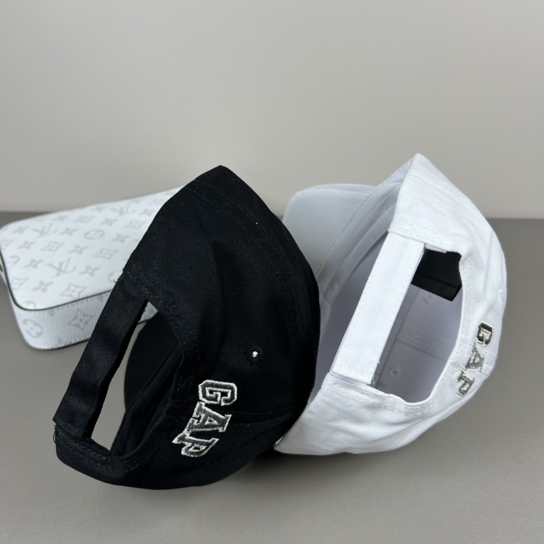 🌾BALENCIAGA巴黎世家新款logo棒球帽，很酷的色系，男女佩戴都有不同style，第一P抢先出货
