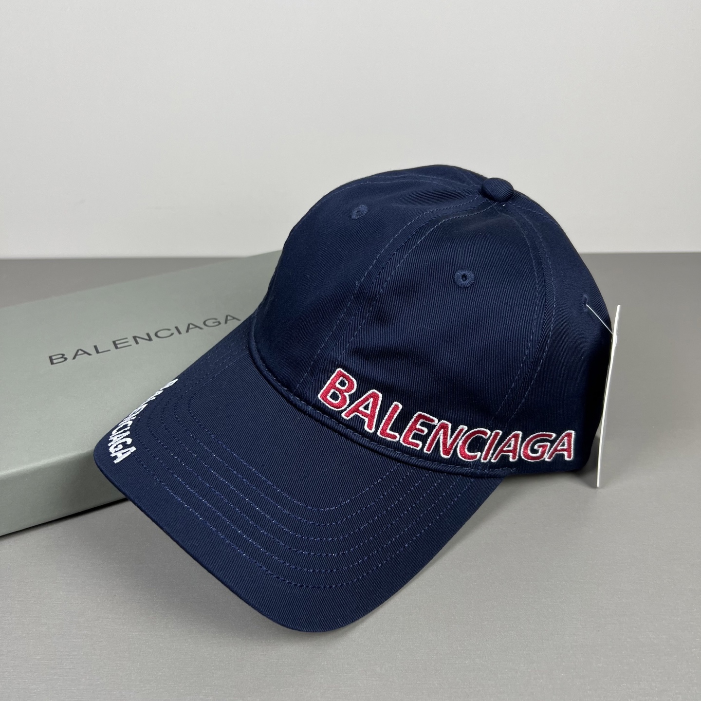 🌾BALENCIAGA巴黎世家新款logo棒球帽，很酷的色系，男女佩戴都有不同style，第一P抢先出货