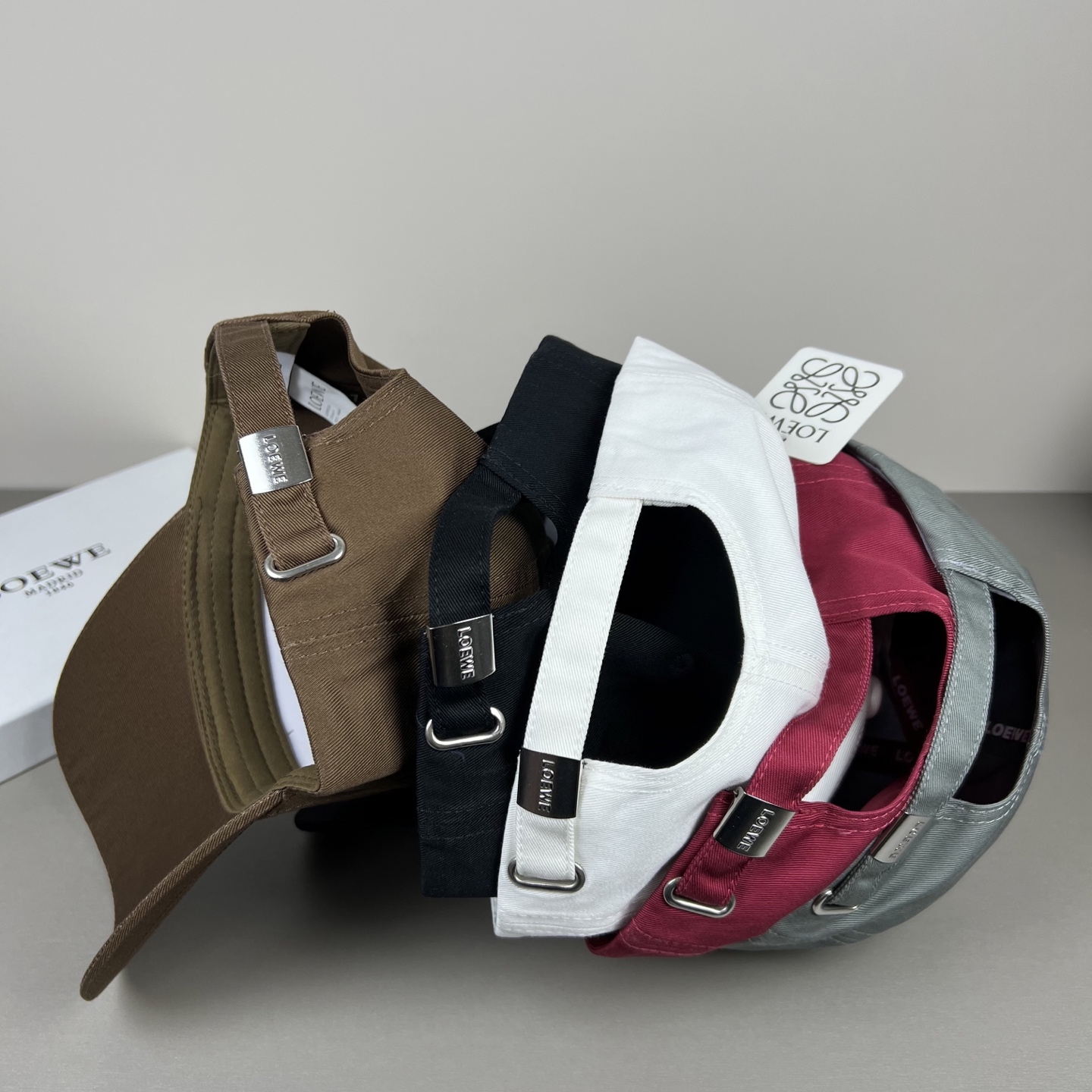 防尘袋👒罗意威👒LOEWE新款原版原标设计，质感超好，外部线条定位标准，做工精细，简约大气低价走量！