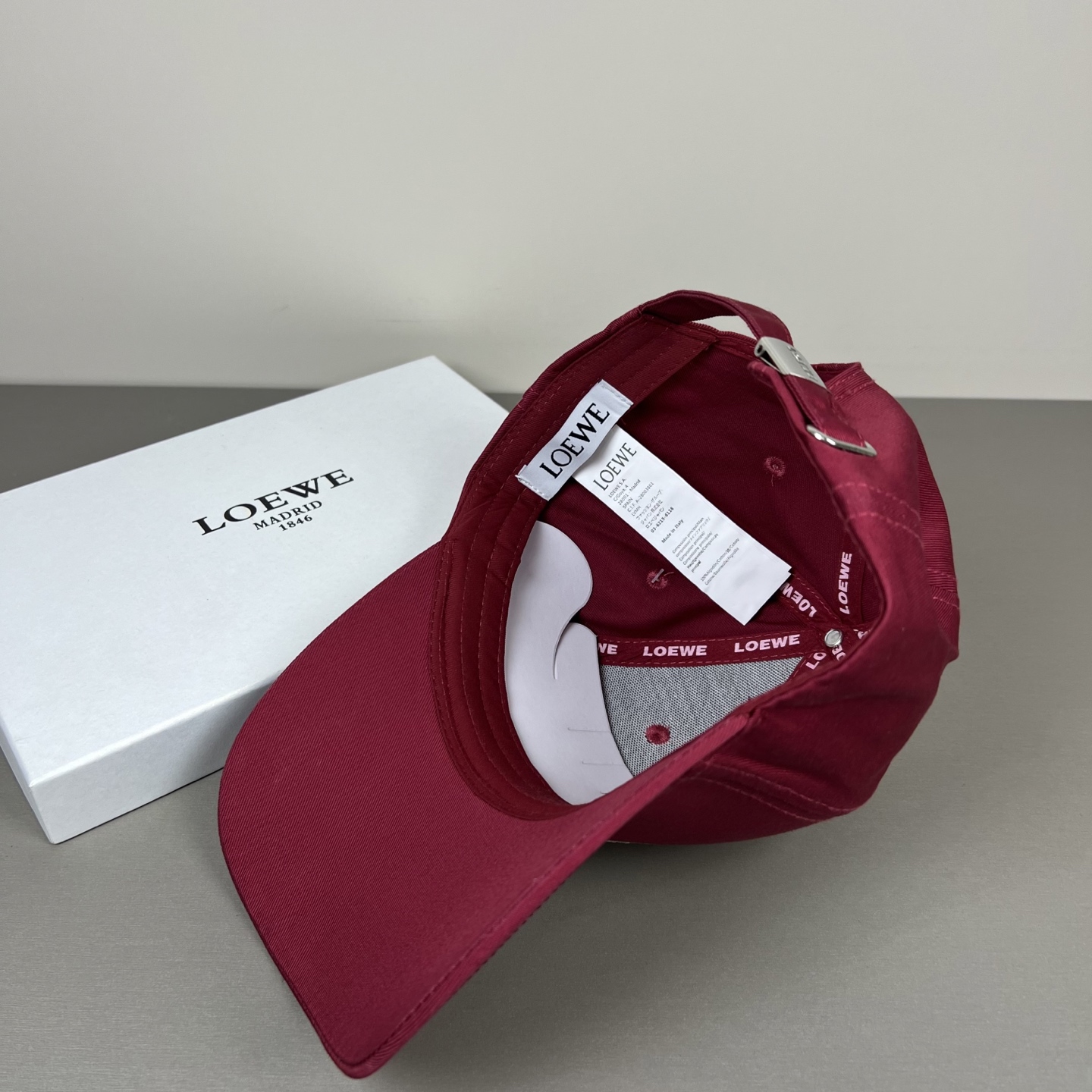 防尘袋👒罗意威👒LOEWE新款原版原标设计，质感超好，外部线条定位标准，做工精细，简约大气低价走量！