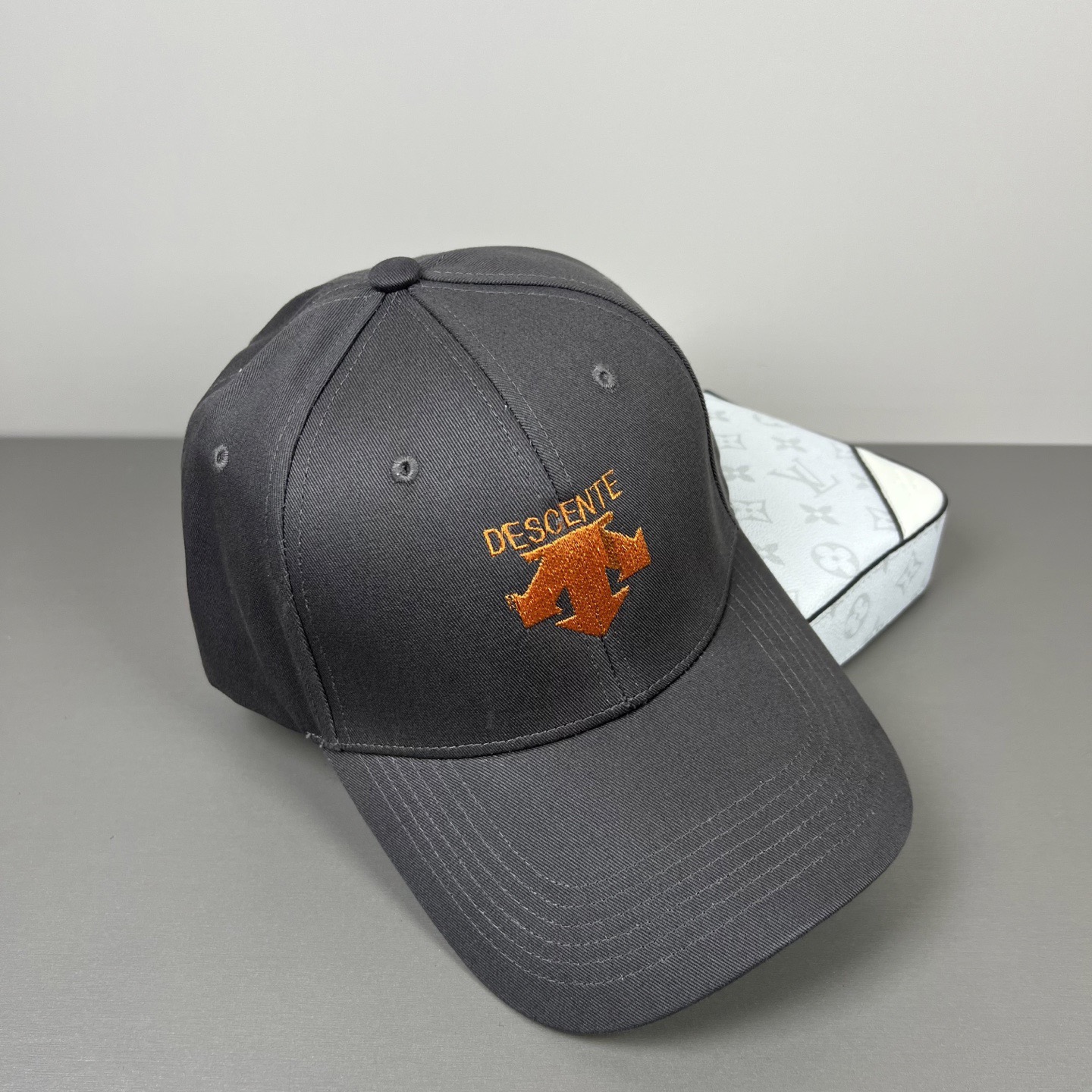 🌾🧢迪桑特 descente😍新款棒球帽，小红书爆款推荐，重工打造♥️高端大气，百搭款🤗男女通用！跑量！