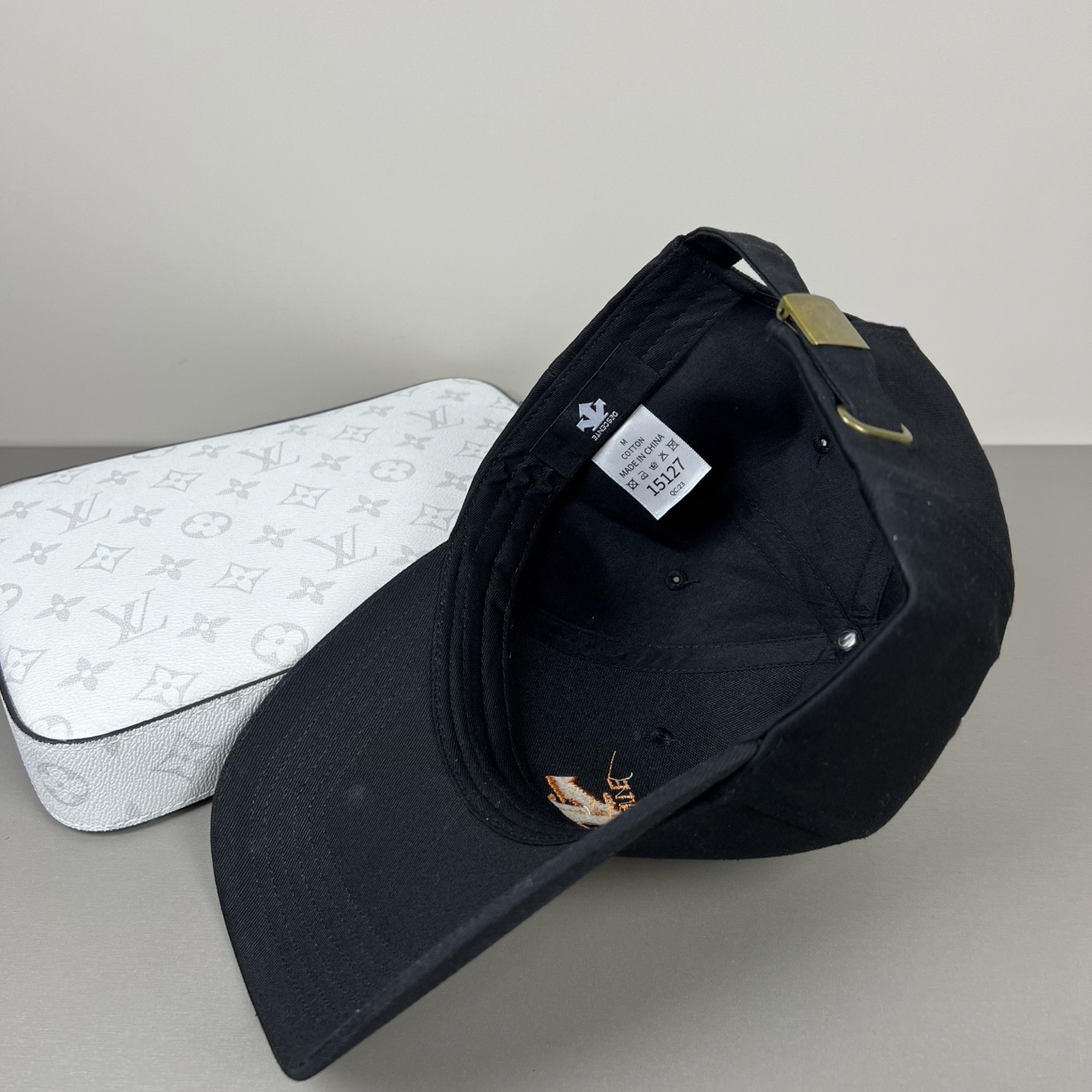🌾🧢迪桑特 descente😍新款棒球帽，小红书爆款推荐，重工打造♥️高端大气，百搭款🤗男女通用！跑量！