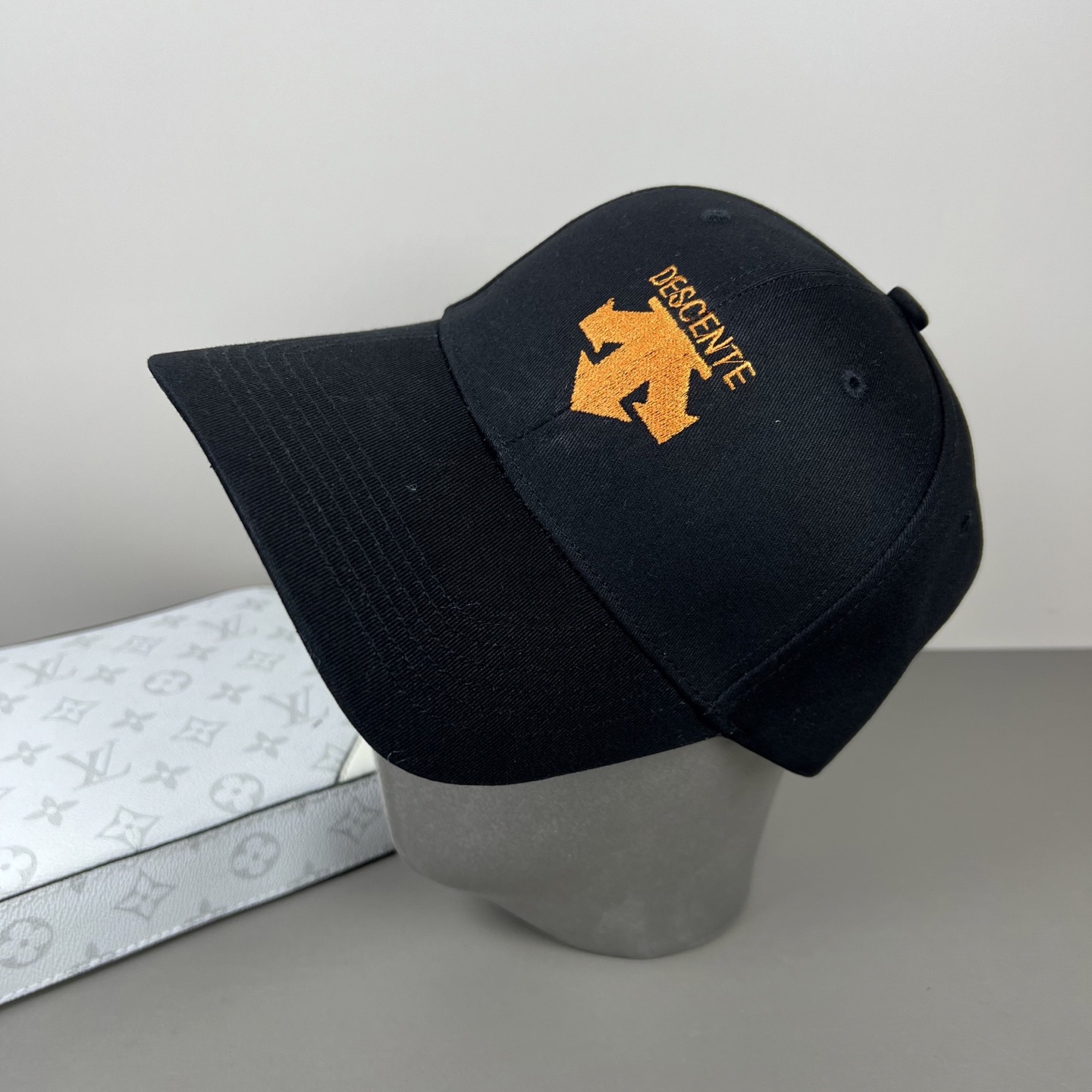 🌾🧢迪桑特 descente😍新款棒球帽，小红书爆款推荐，重工打造♥️高端大气，百搭款🤗男女通用！跑量！