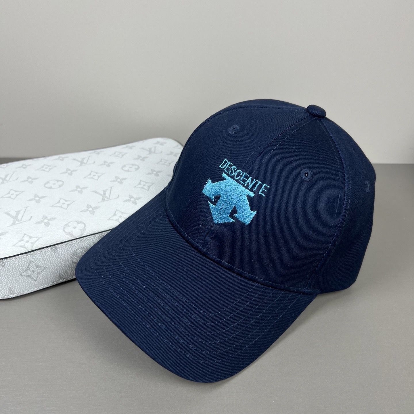 🌾🧢迪桑特 descente😍新款棒球帽，小红书爆款推荐，重工打造♥️高端大气，百搭款🤗男女通用！跑量！