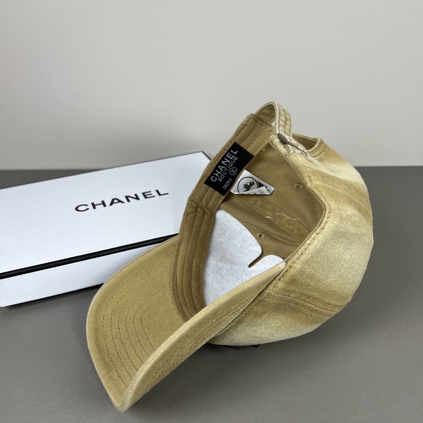 🌾新款香奈儿Chanel新款高版本棒球帽，经典的棒球帽版型，适合多种场合佩戴，无论是搭配休闲装还是运动装