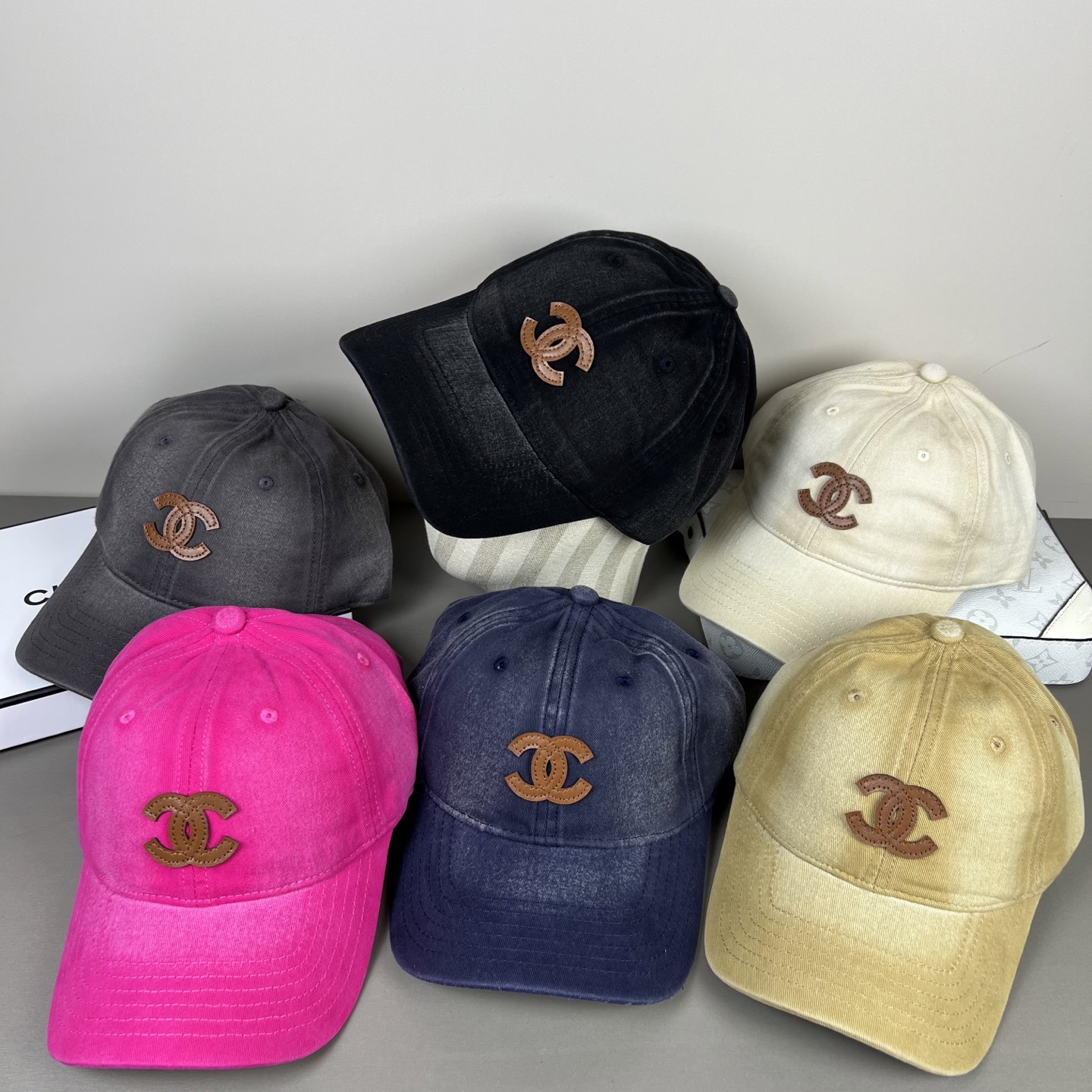 🌾新款香奈儿Chanel新款高版本棒球帽，经典的棒球帽版型，适合多种场合佩戴，无论是搭配休闲装还是运动装