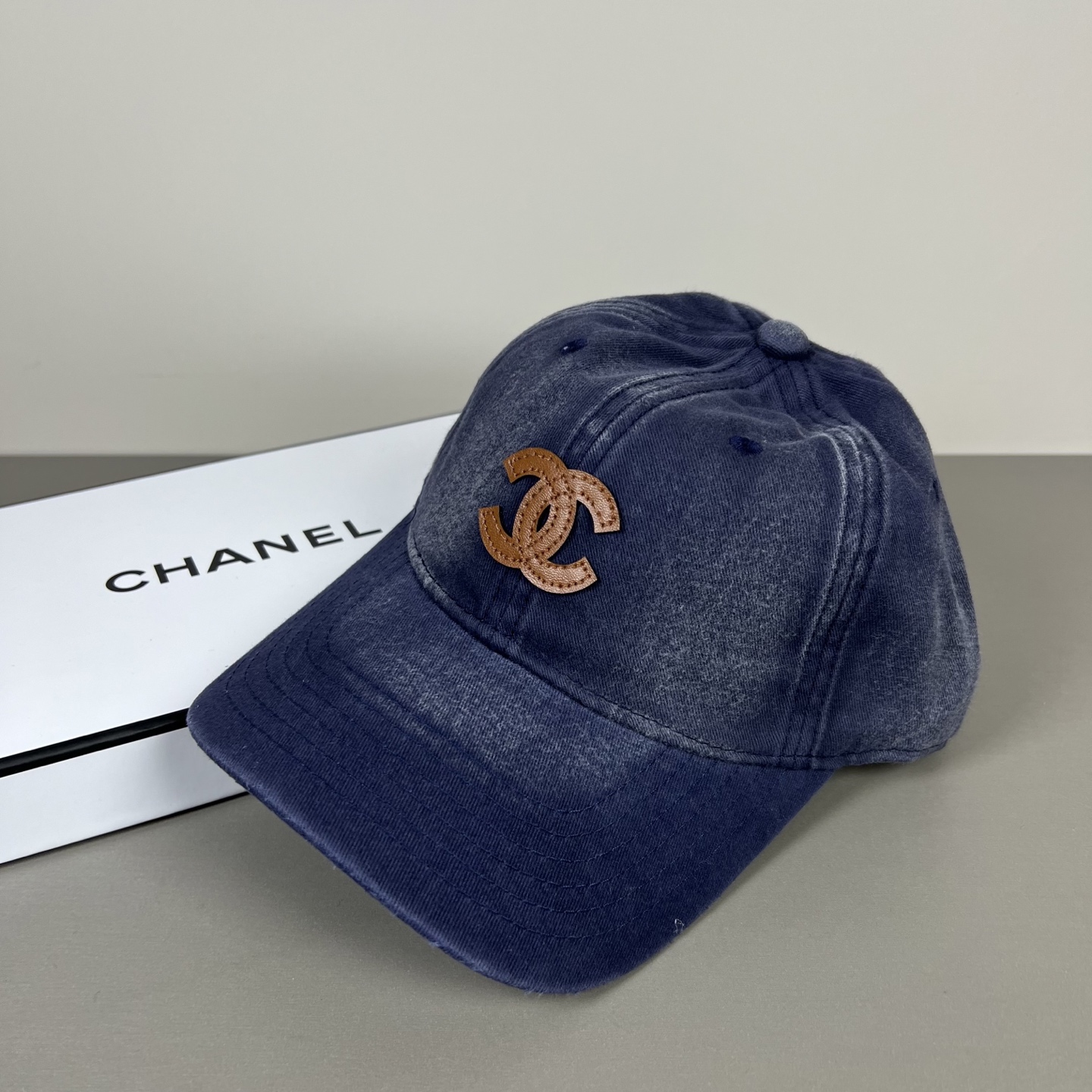 🌾新款香奈儿Chanel新款高版本棒球帽，经典的棒球帽版型，适合多种场合佩戴，无论是搭配休闲装还是运动装