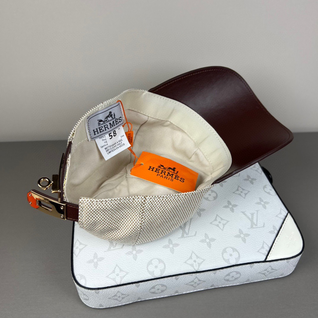 🌾HERMÈS (爱马仕)原单棒球帽，经典H， 正品开模订制，原版透气帆布面料+头层牛皮，原厂精钢调节扣