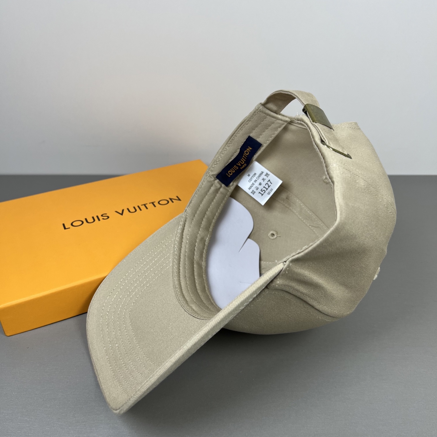 P🧢路易威登lv棒球帽 LouisVuitton😍新款重工打造♥️高端大气，百搭款🤗男女通用！