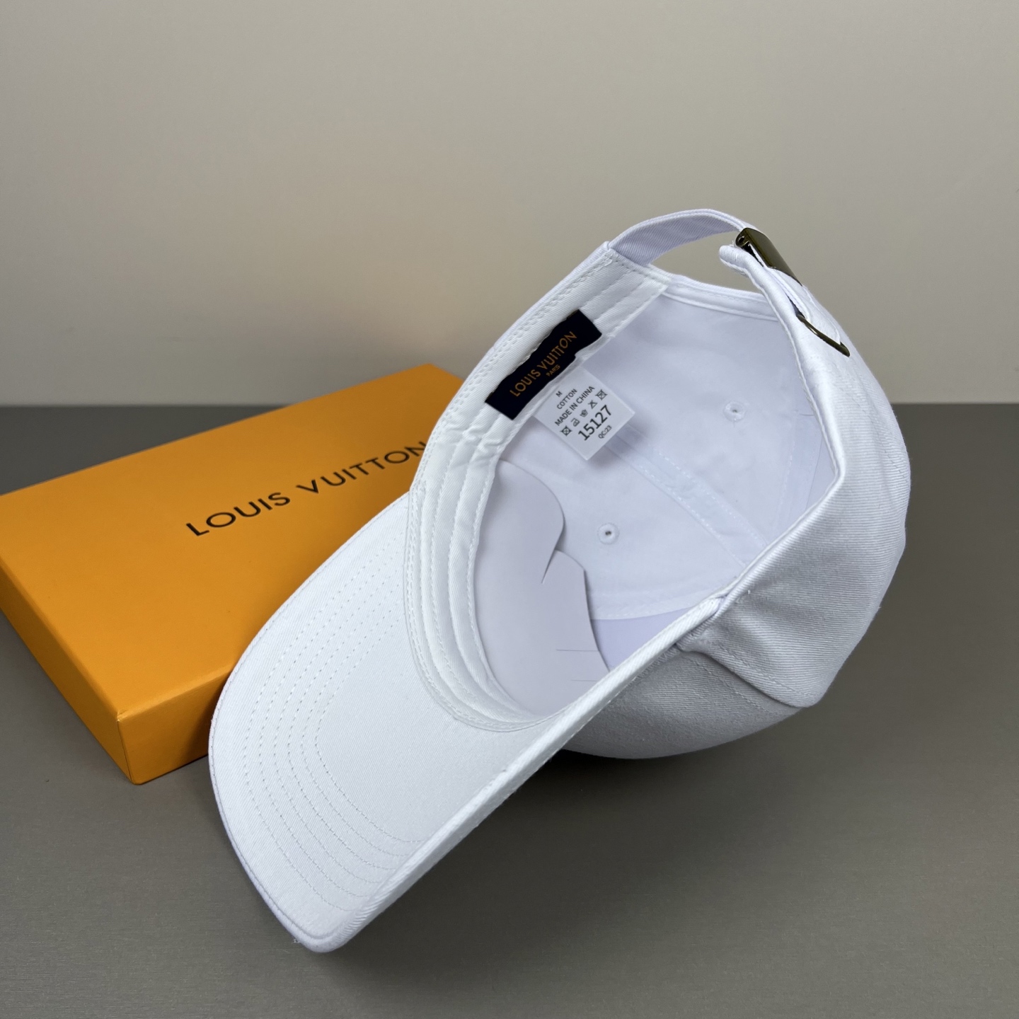 P🧢路易威登lv棒球帽 LouisVuitton😍新款重工打造♥️高端大气，百搭款🤗男女通用！
