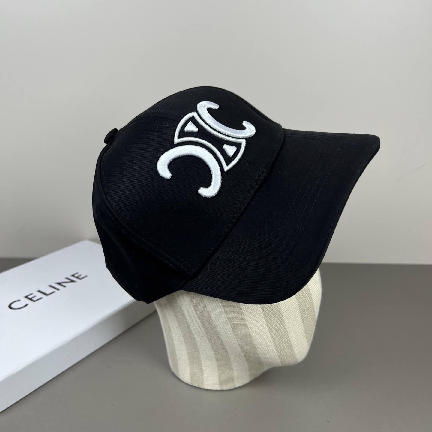 P【CELINE 思琳】新款简约风，新品系列棒球大牌同步，超好搭配，出货！