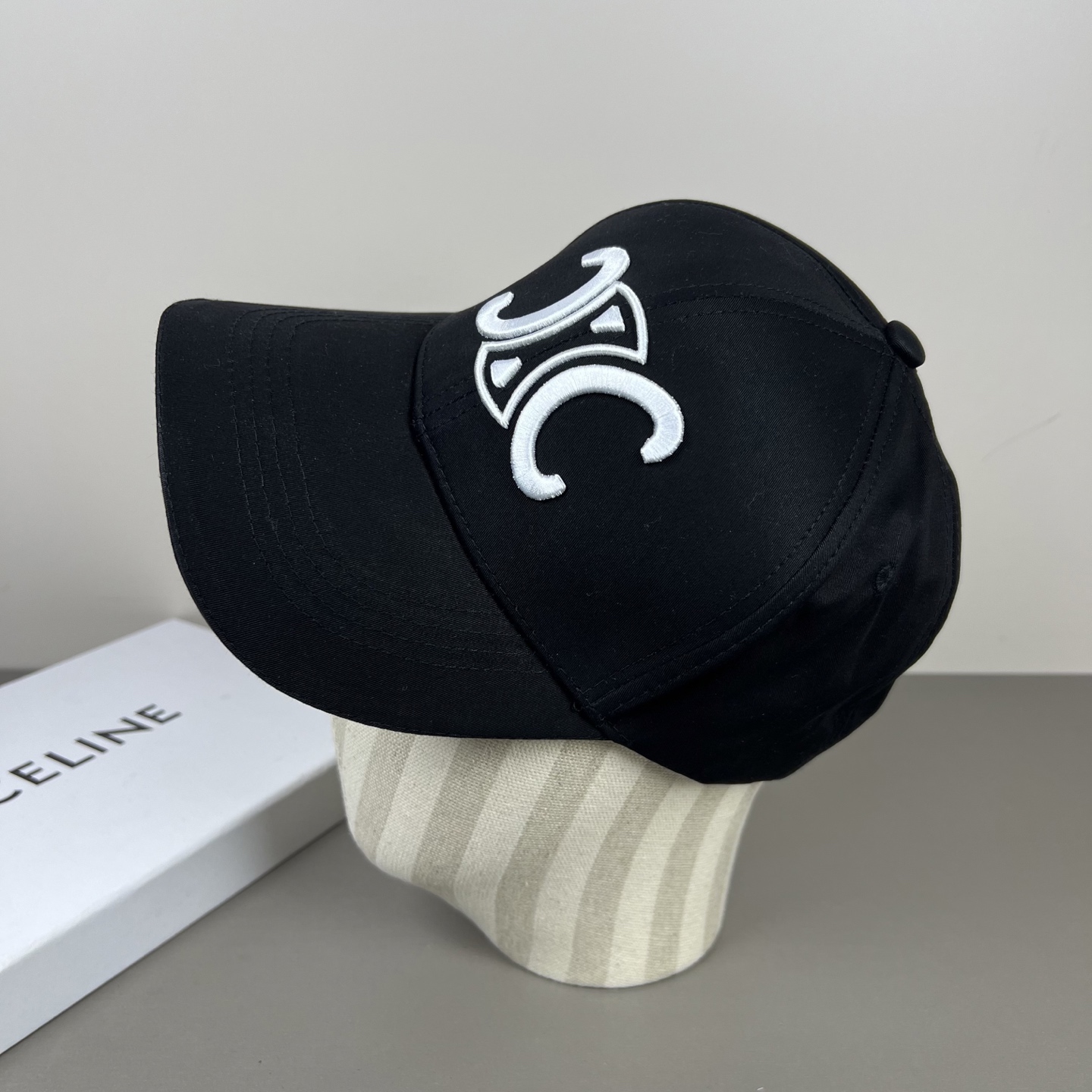 P【CELINE 思琳】新款简约风，新品系列棒球大牌同步，超好搭配，出货！