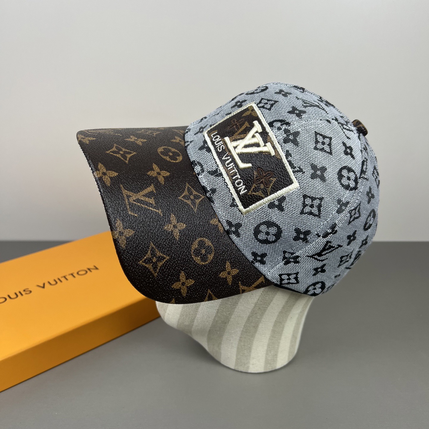 P🧢路易威登lv棒球帽 LouisVuitton😍新款重工打造♥️高端大气，百搭款🤗男女通用！