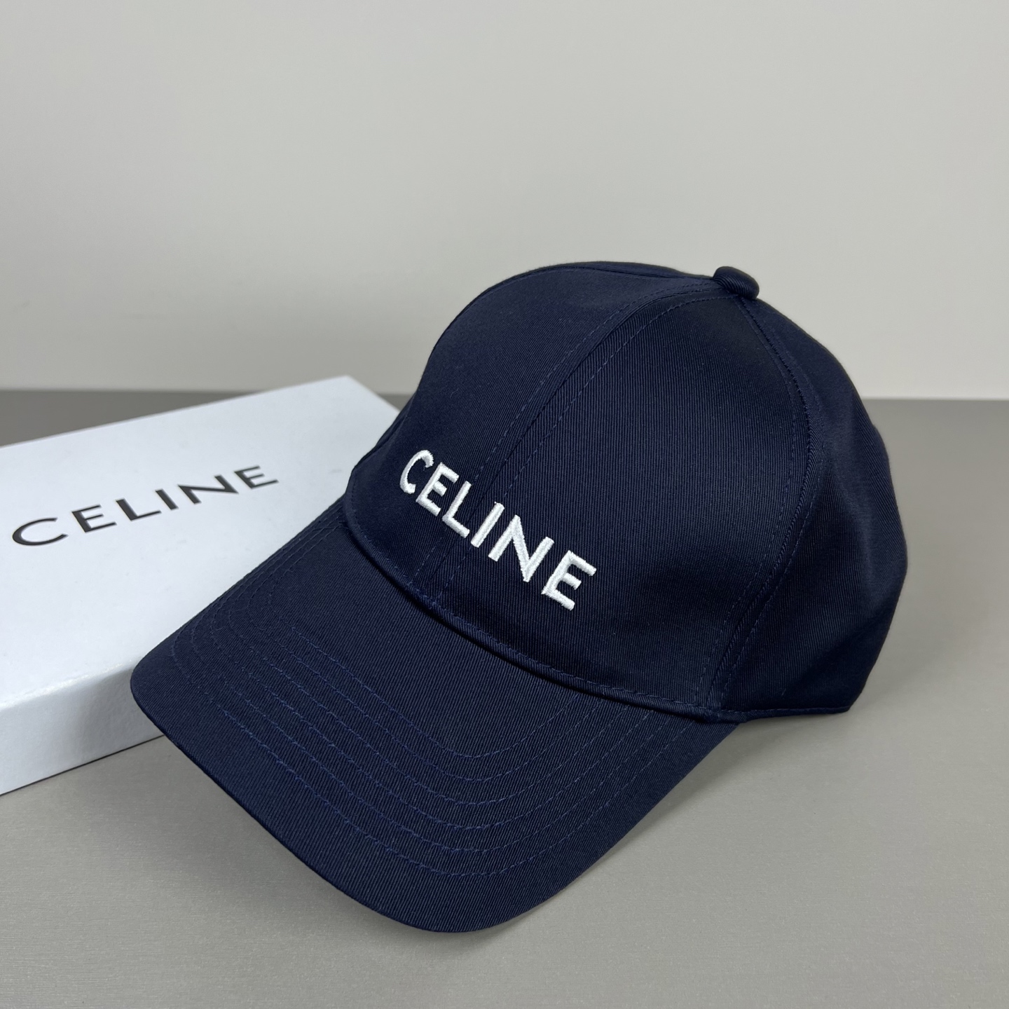 P【CELINE 思琳】新款简约风，新品系列棒球大牌同步，超好搭配，出货！
