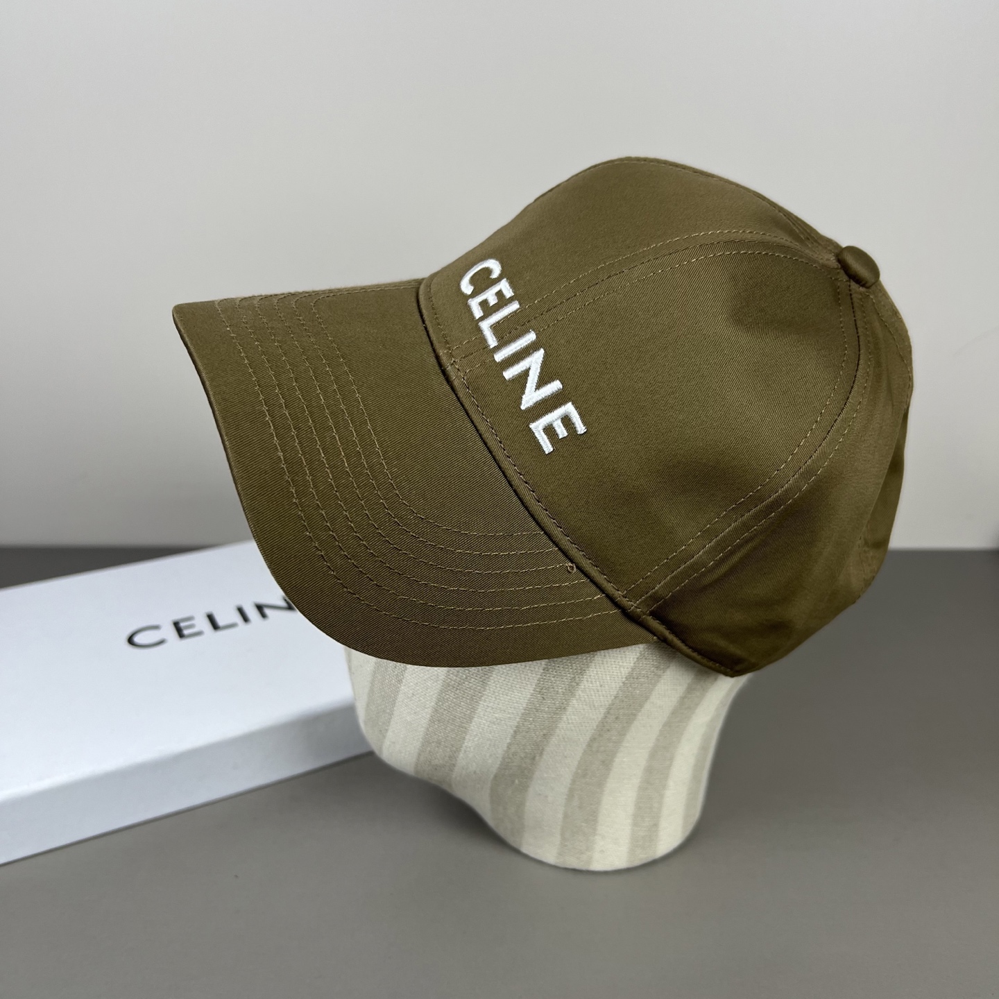P【CELINE 思琳】新款简约风，新品系列棒球大牌同步，超好搭配，出货！