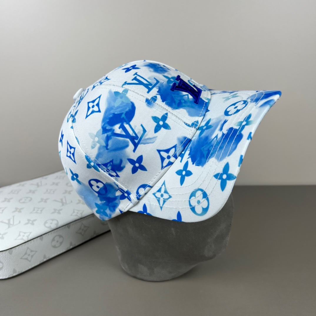 P🧢路易威登lv棒球帽 LouisVuitton😍新款重工打造♥️高端大气，百搭款🤗男女通用！