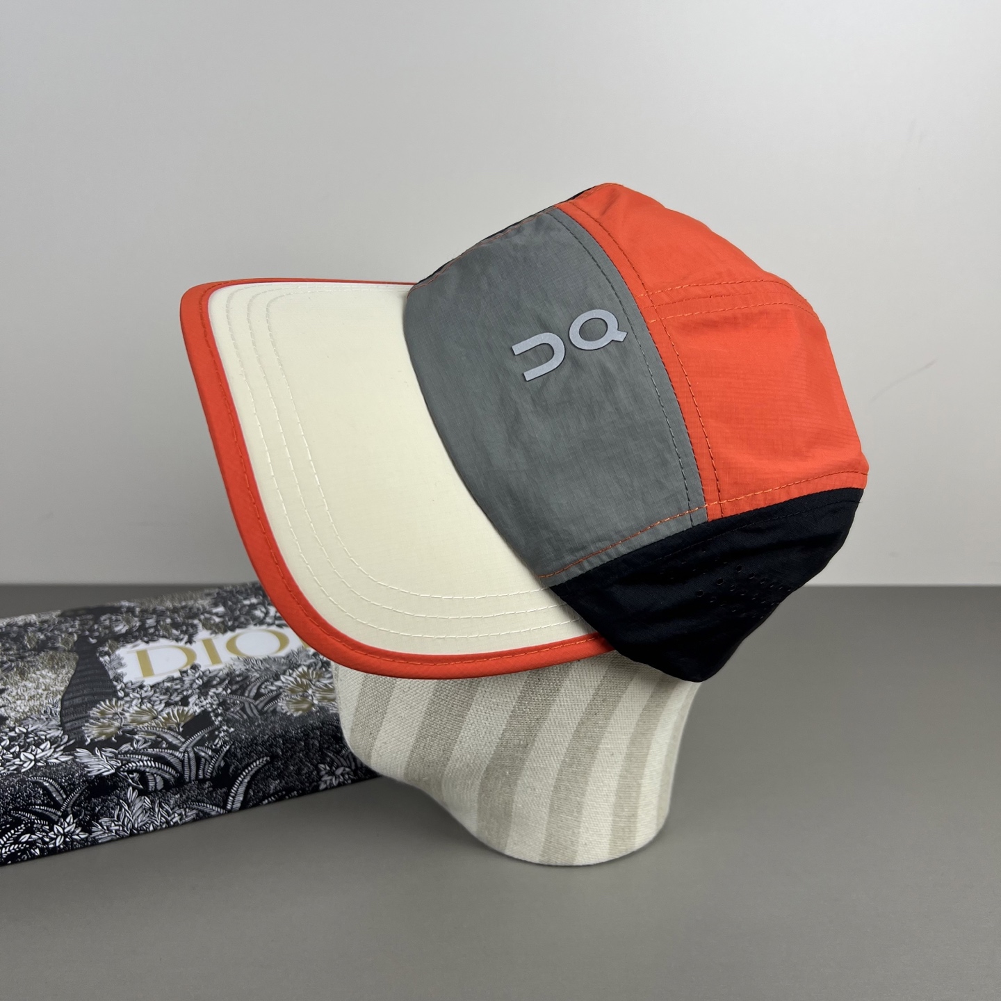 P〈昂跑 On〉新款棒球帽，专柜常年热卖款，口碑极佳，轻盈透气！质量超赞，基础头围56，贴片可调节。