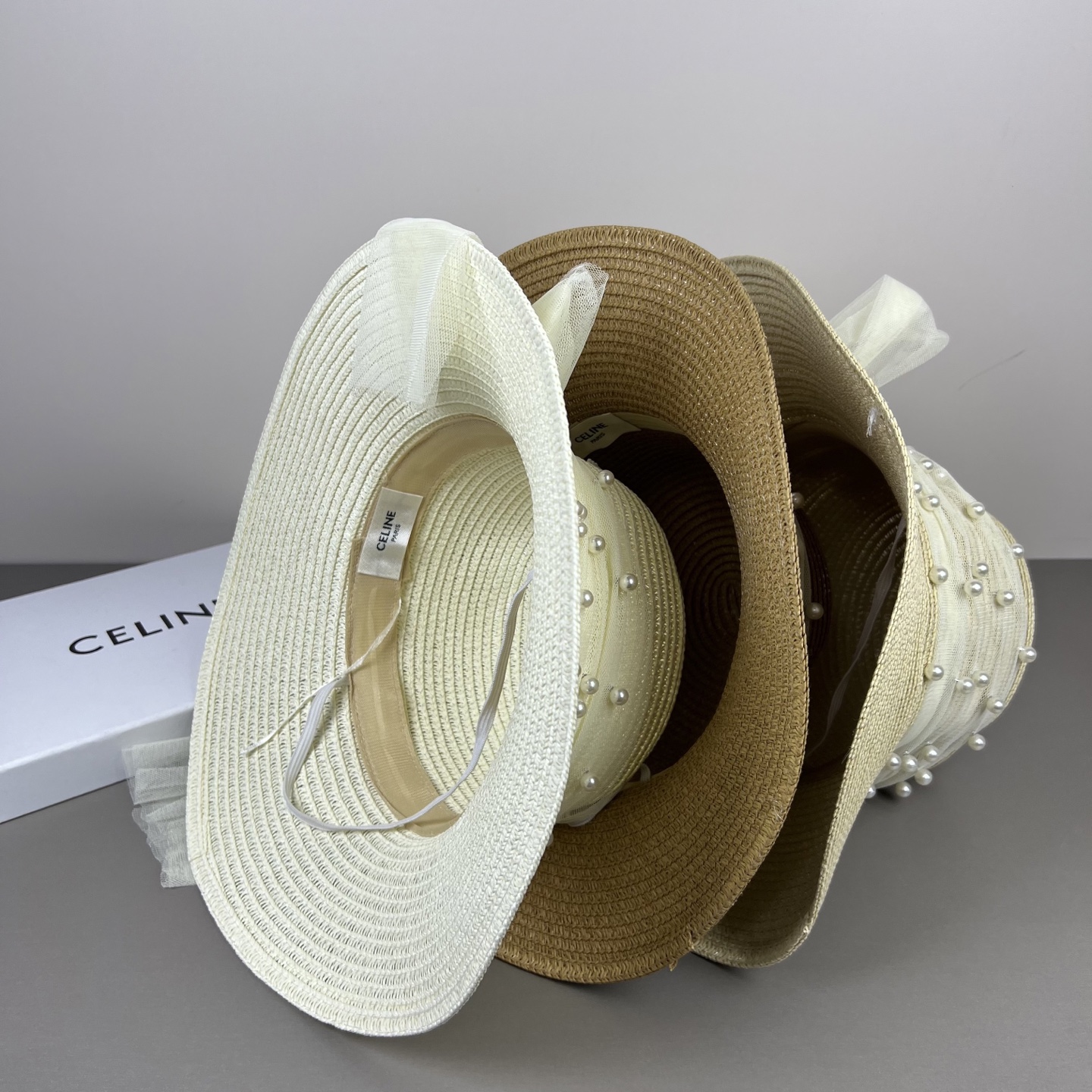 （思琳CELINE 新款大檐遮阳盆帽/渔夫草帽，防晒显脸小，细腻草编肌理，透气轻盈，度假&日常都不闷热，
