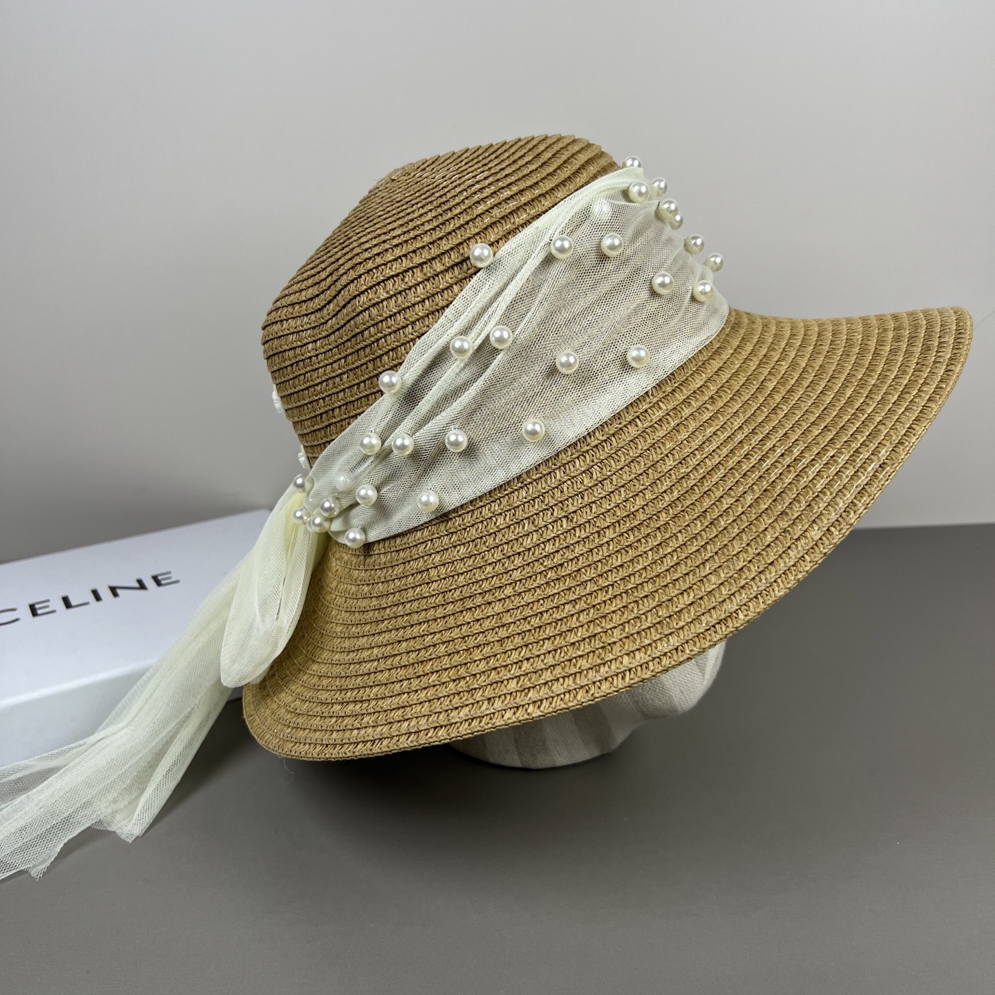（思琳CELINE 新款大檐遮阳盆帽/渔夫草帽，防晒显脸小，细腻草编肌理，透气轻盈，度假&日常都不闷热，