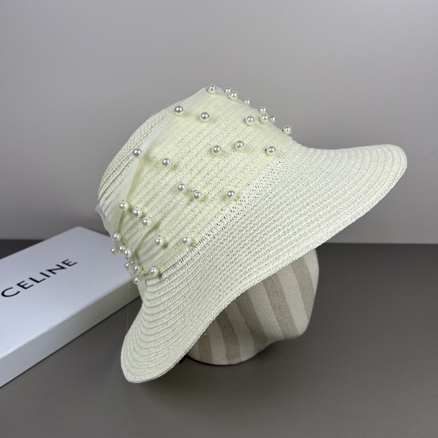 （思琳CELINE 新款大檐遮阳盆帽/渔夫草帽，防晒显脸小，细腻草编肌理，透气轻盈，度假&日常都不闷热，