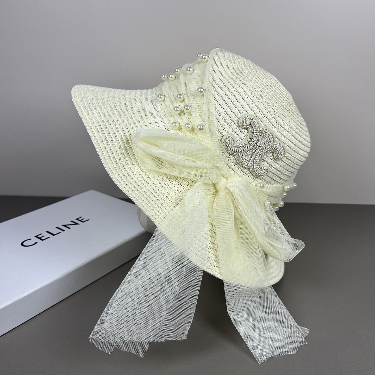 （思琳CELINE 新款大檐遮阳盆帽/渔夫草帽，防晒显脸小，细腻草编肌理，透气轻盈，度假&日常都不闷热，