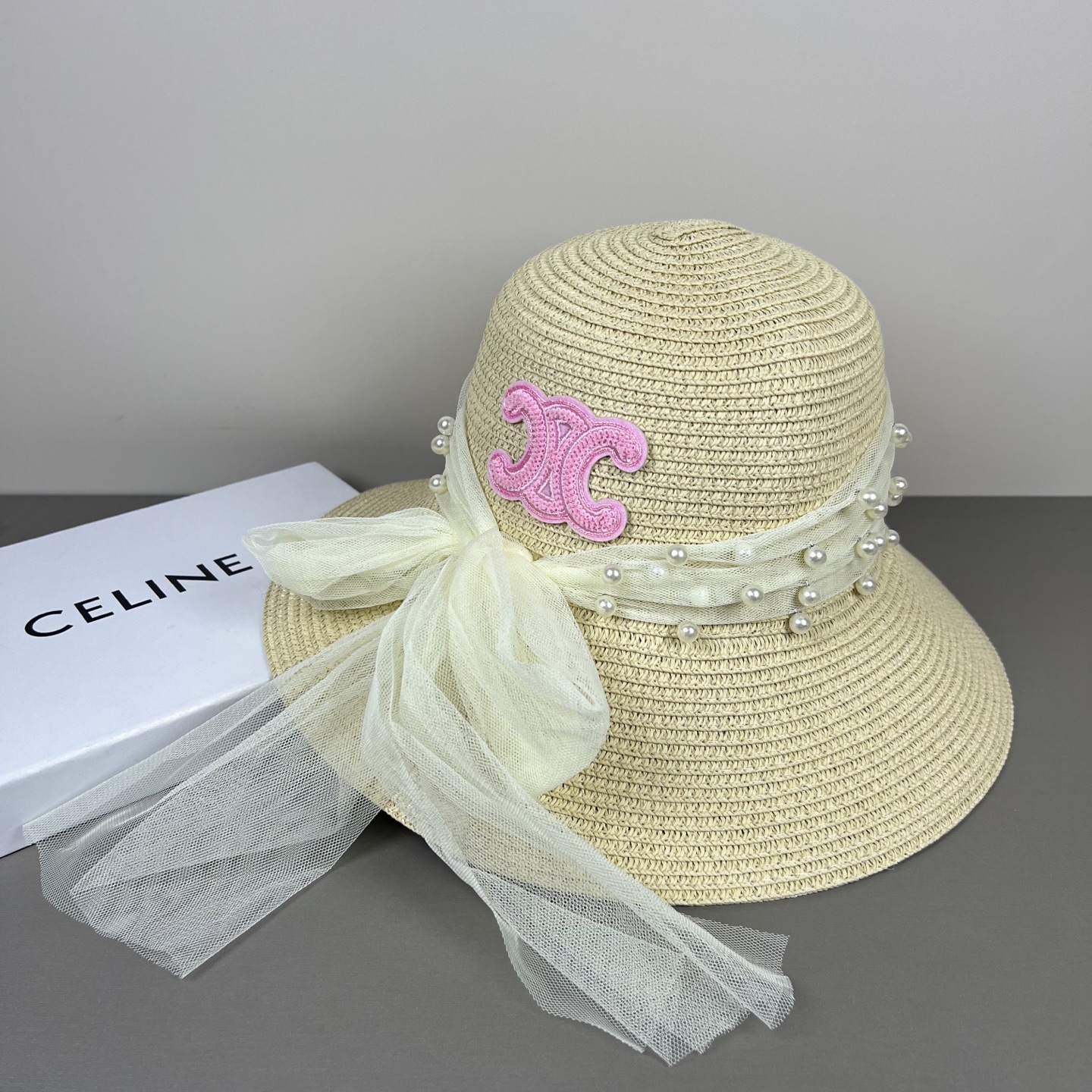 （思琳CELINE 新款大檐遮阳盆帽/渔夫草帽，防晒显脸小，细腻草编肌理，透气轻盈，度假&日常都不闷热，