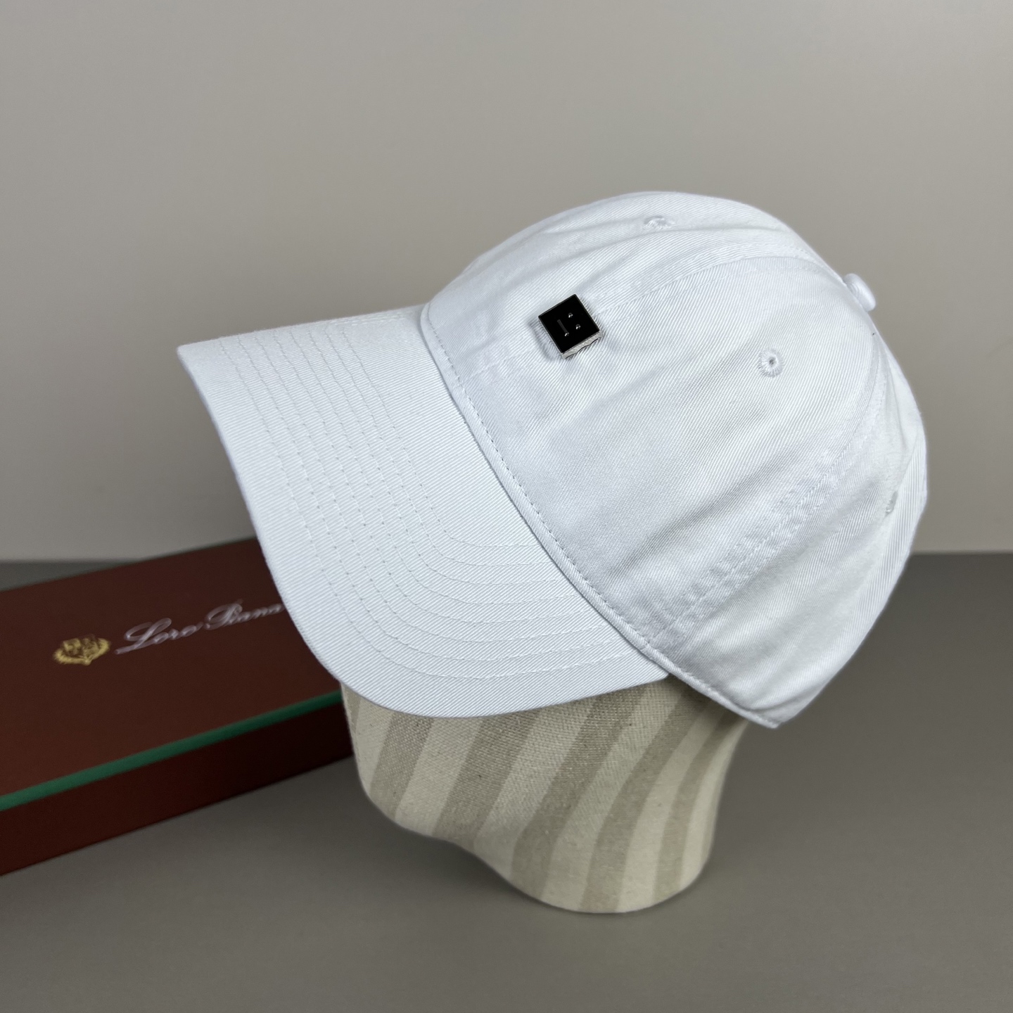 🌾Acne Studios 爱克尼笑脸男女同款 ！！它的料子是特殊定制料，选用密实的棉制成经过两次水洗工