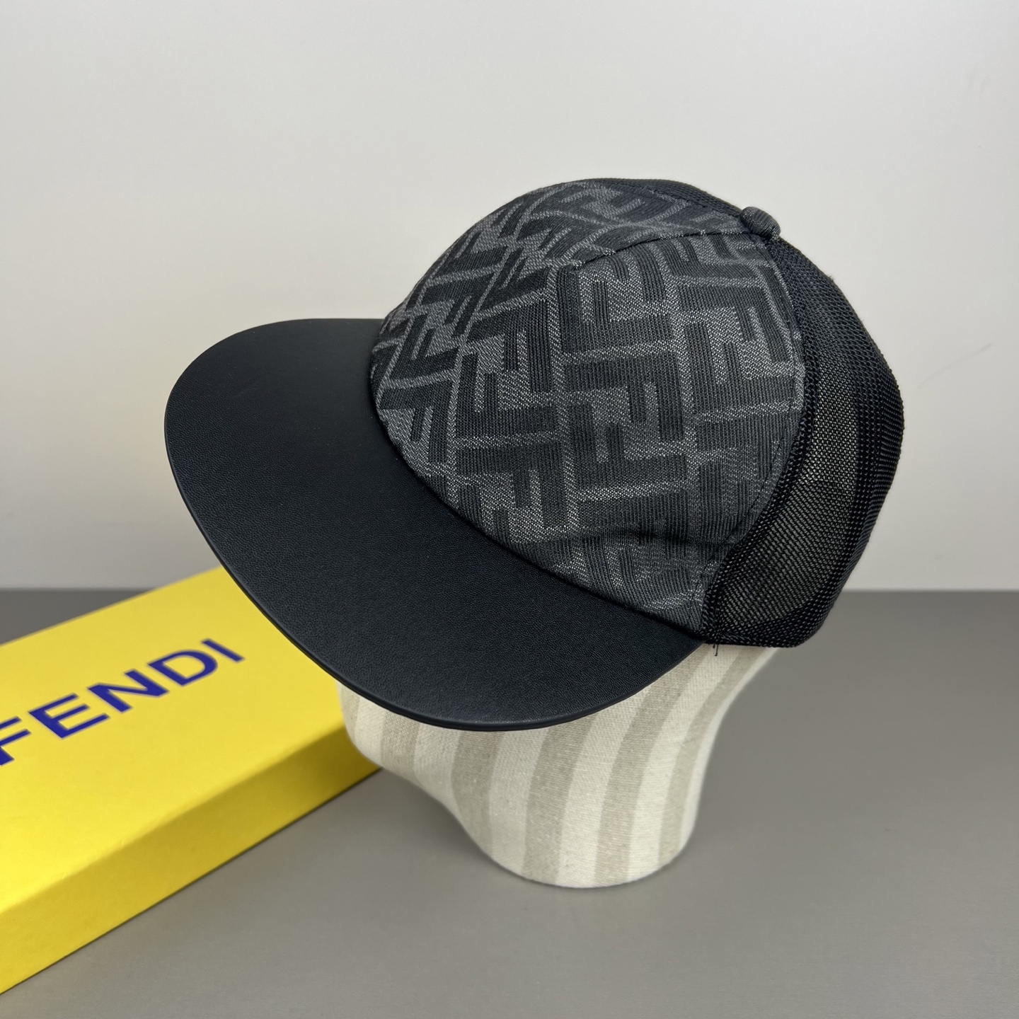 Fendi 90 代购品质1:1开模订制 正版开模五金 帆布料+头层牛皮 品质 质量超赞