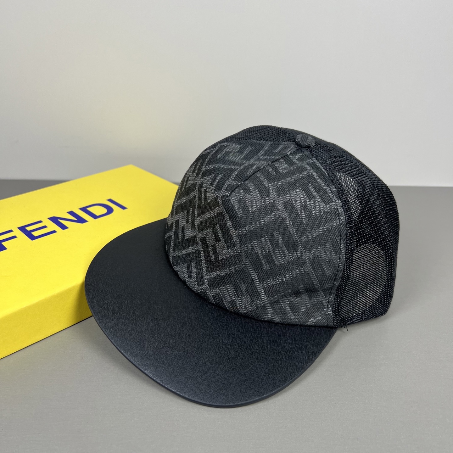 Fendi 90 代购品质1:1开模订制 正版开模五金 帆布料+头层牛皮 品质 质量超赞