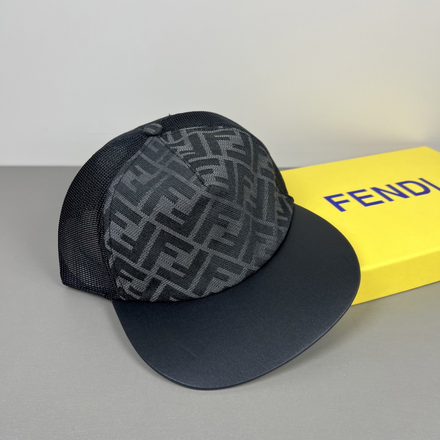 Fendi 90 代购品质1:1开模订制 正版开模五金 帆布料+头层牛皮 品质 质量超赞