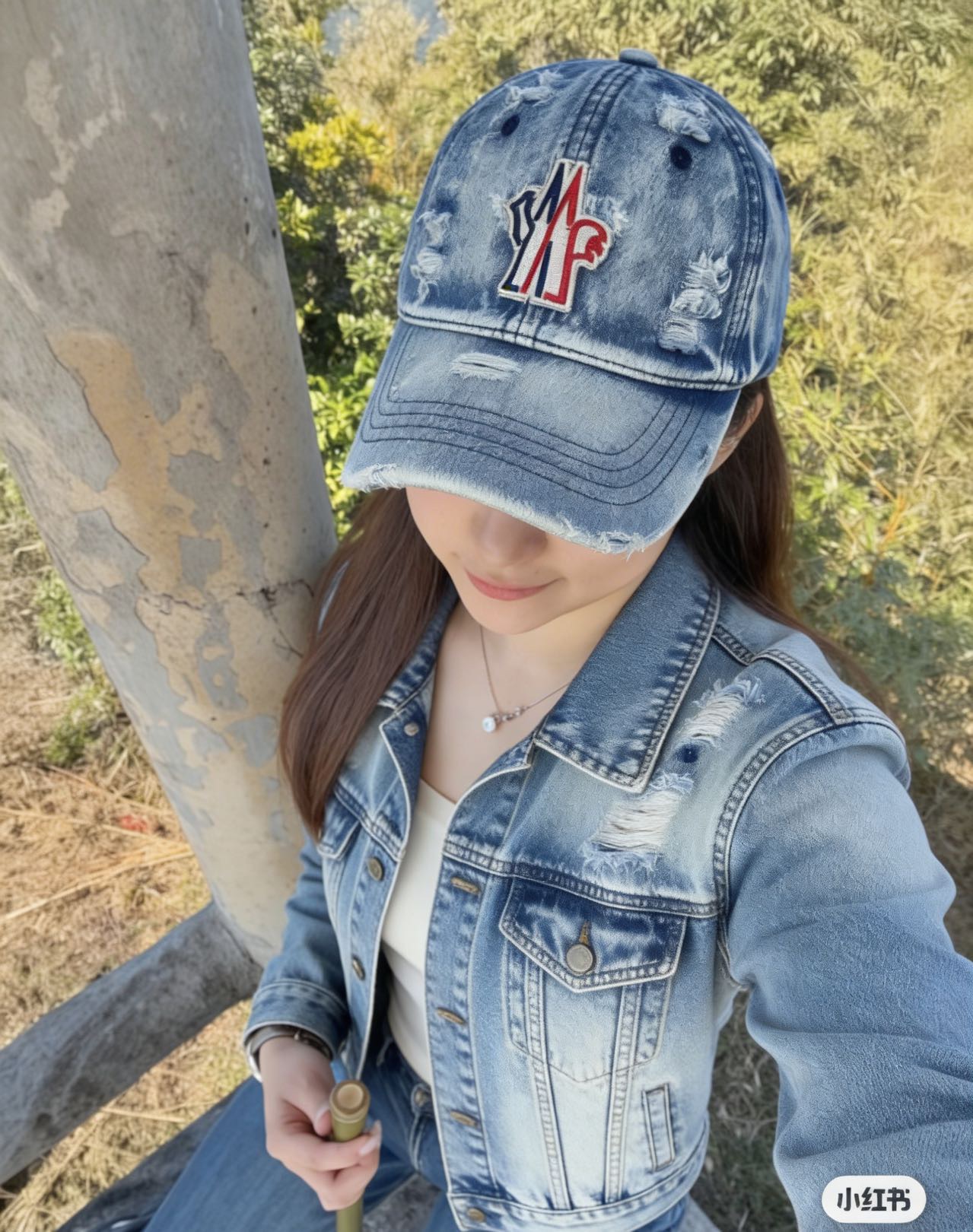 NO:824395,Equipped with a dust bag, MONCLER mouth covering is of good quality, high-end and elegant, super hot and has a great texture, it is very easy to match when out on the street!  Fashion trends!  A must-have item for going out, the same style for men and women, get it now!  Hats, straw hats, bucket hats, baseball caps, hats, Moncler, espadrilles, hats19860909配防尘袋 MONCLER蒙口好品质高端大气,超火爆质感很赞,出街超好搭配！时尚潮流！出门必备单品,男女同款快快入手哦！帽子草帽渔夫帽棒球帽,帽子,Moncler,espadrilles,hats,hat