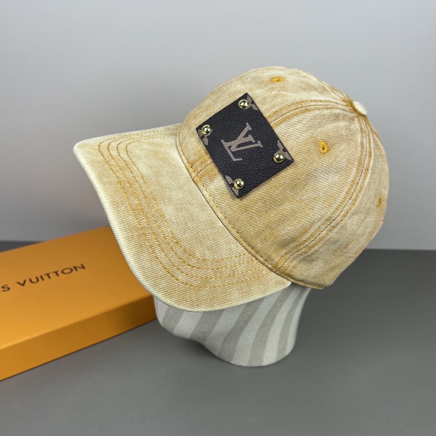 Louis Vuitton LouisVuitton 新款重工打造 高端 ，百搭款