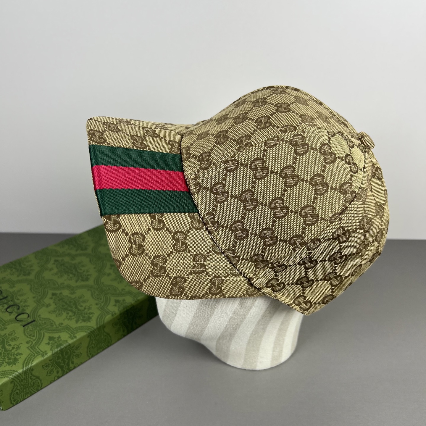 Gucci GUCCI，棒球帽，火爆来袭 工艺非常精美 高档 上档次 低调奢华，方便携带 跑量