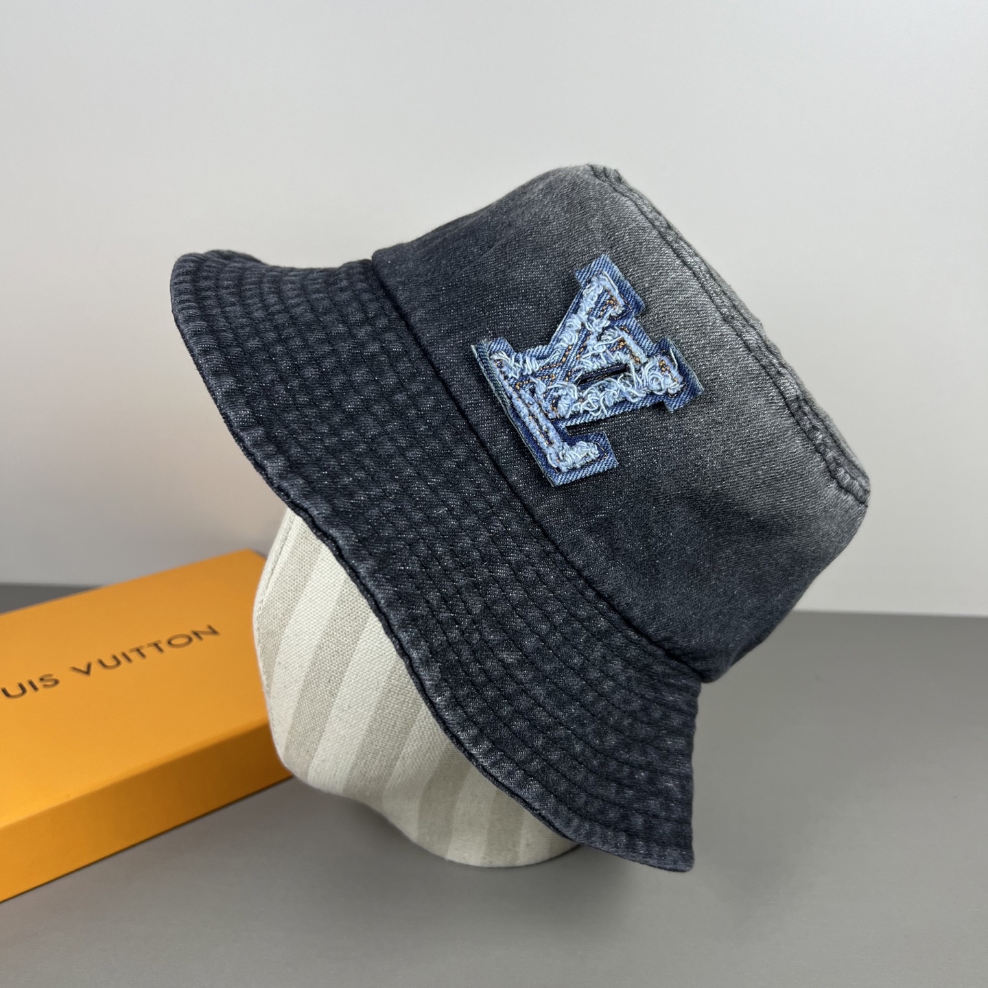 Louis Vuitton 75，牛仔非常 的 ，四季可用，出门 ，非常显脸小