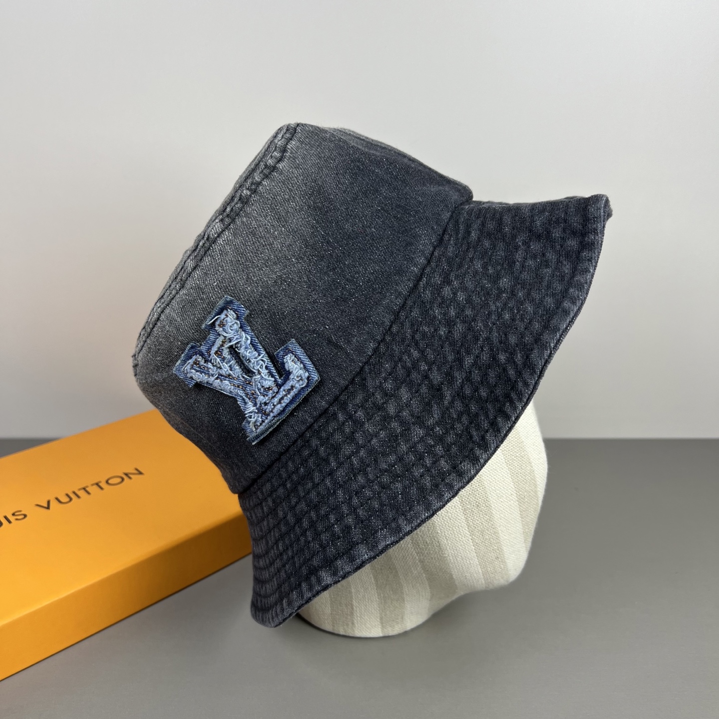Louis Vuitton 75，牛仔非常 的 ，四季可用，出门 ，非常显脸小