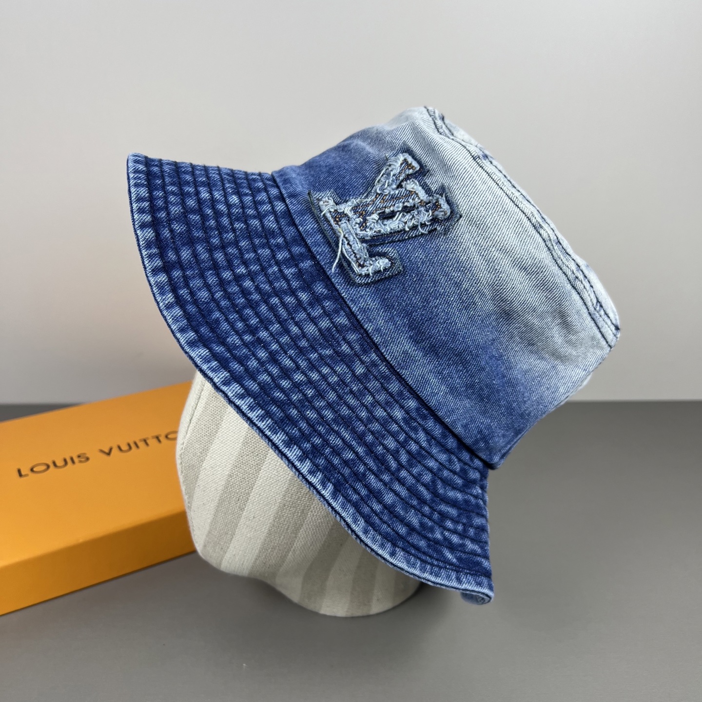 Louis Vuitton 75，牛仔非常 的 ，四季可用，出门 ，非常显脸小
