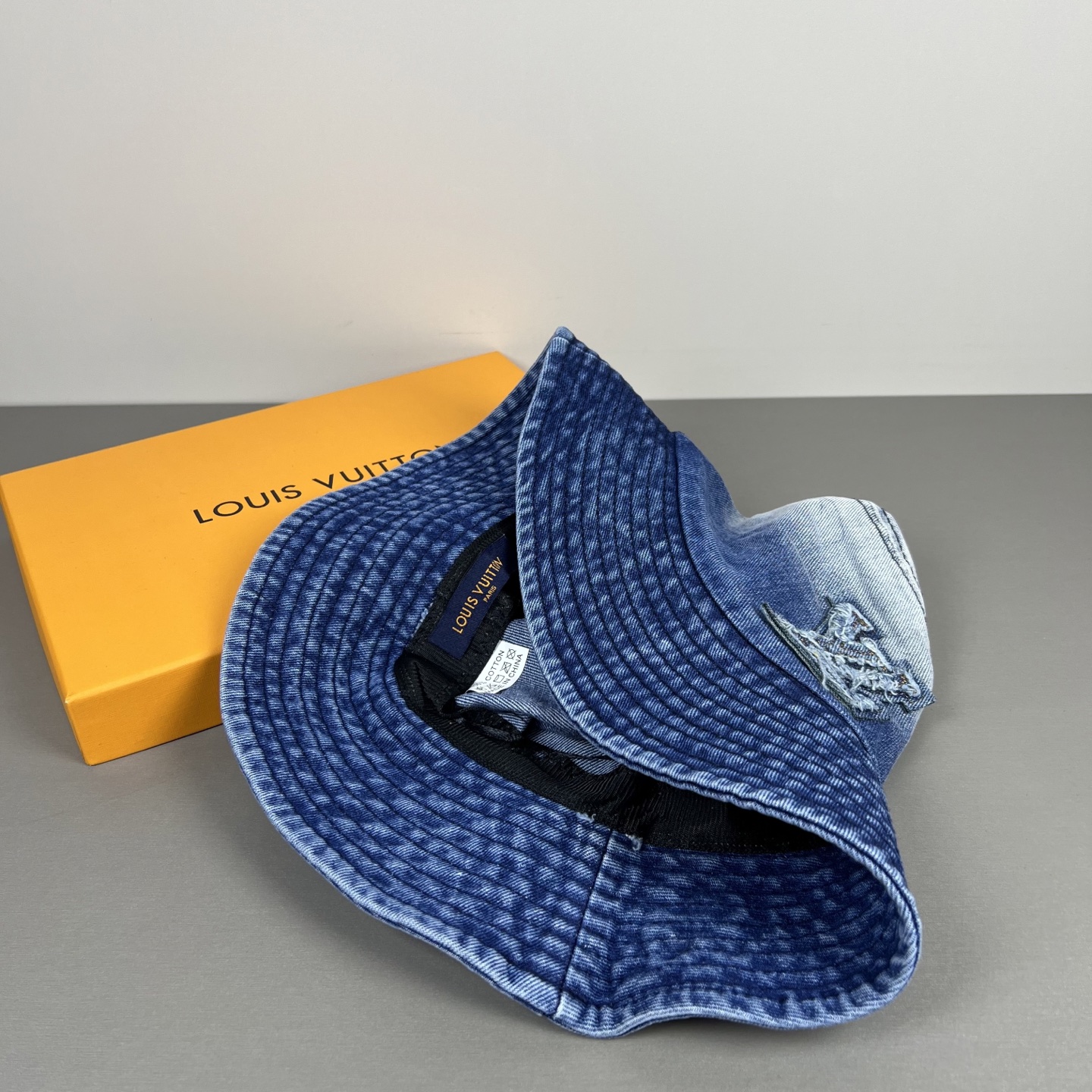 Louis Vuitton 75，牛仔非常 的 ，四季可用，出门 ，非常显脸小