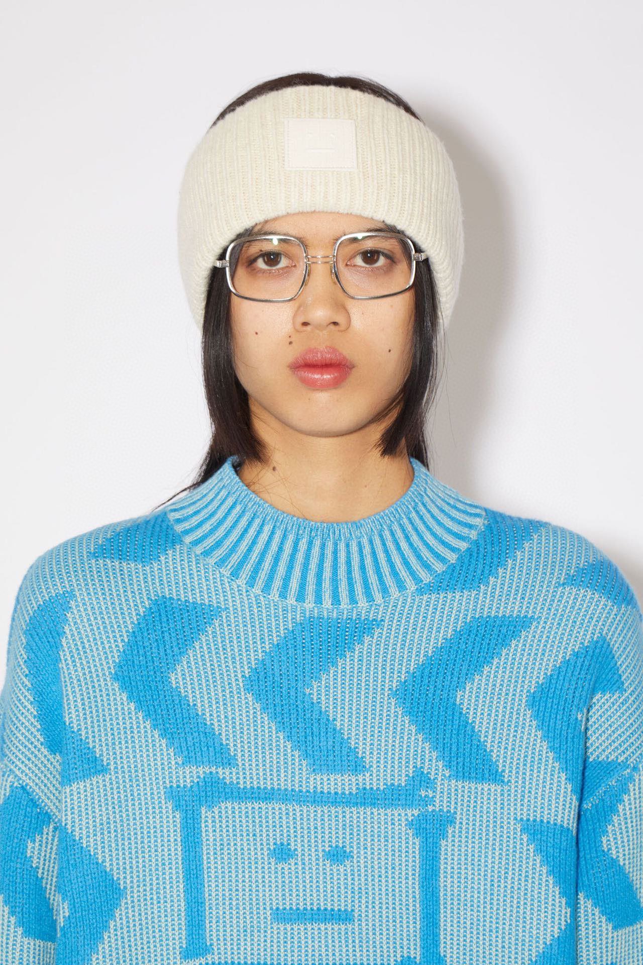 NO:883600,Acne Studios (recommended by Xiaohongshu as a hot product) official website new hairband, the beauty of gentle and tough knitted hairbands, fitness hairbands, styling hairbands!  Whether it is sports or fitness, traveling or styling, it is the only fashionable combination that is indispensable!  Owning it is equivalent to adding a lot of color to yourself, showing more youthful vitality and temperament!  hat straw hat bucket hat baseball cap,hat,acne studios,dior,espadrilles,hats19860909艾克妮 Acne Studios（小红书爆款推荐）官网新品发带,温柔而坚韧的针织发带之美 健身发带,造型发带！无论运动还是健身,出门旅游还是造型设计,都是唯一少不了的时尚搭配！拥有它,等于给自己增添许多色彩,更显青春活力与气质！帽子草帽渔夫帽棒球帽,帽子,acne studios,dior,espadrilles,hats,hat