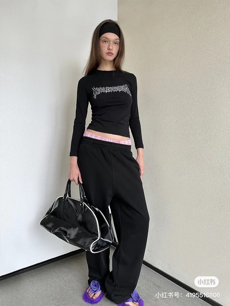 Balenciaga Women's Long Sleeve T-Shirt Slim Fit Round Neck Graphic Tee 4 i1756779836 3445 2