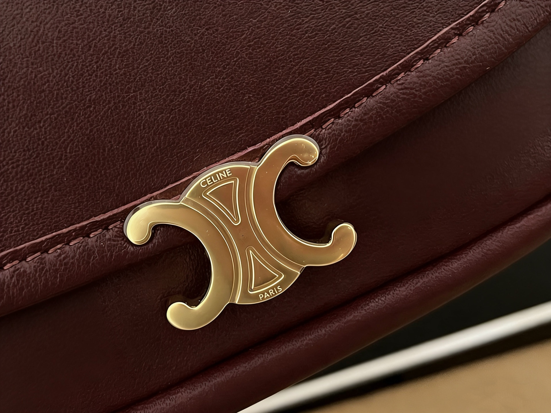 Fendi 全钢五金CE Halfmoon 半月包 mini到货