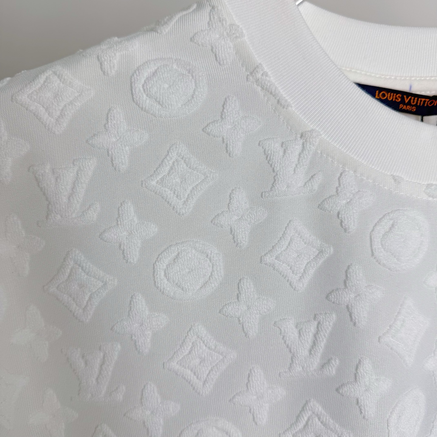 Louis Vuitton LV路易威登2025新款老花暗纹提花短袖圆领T恤