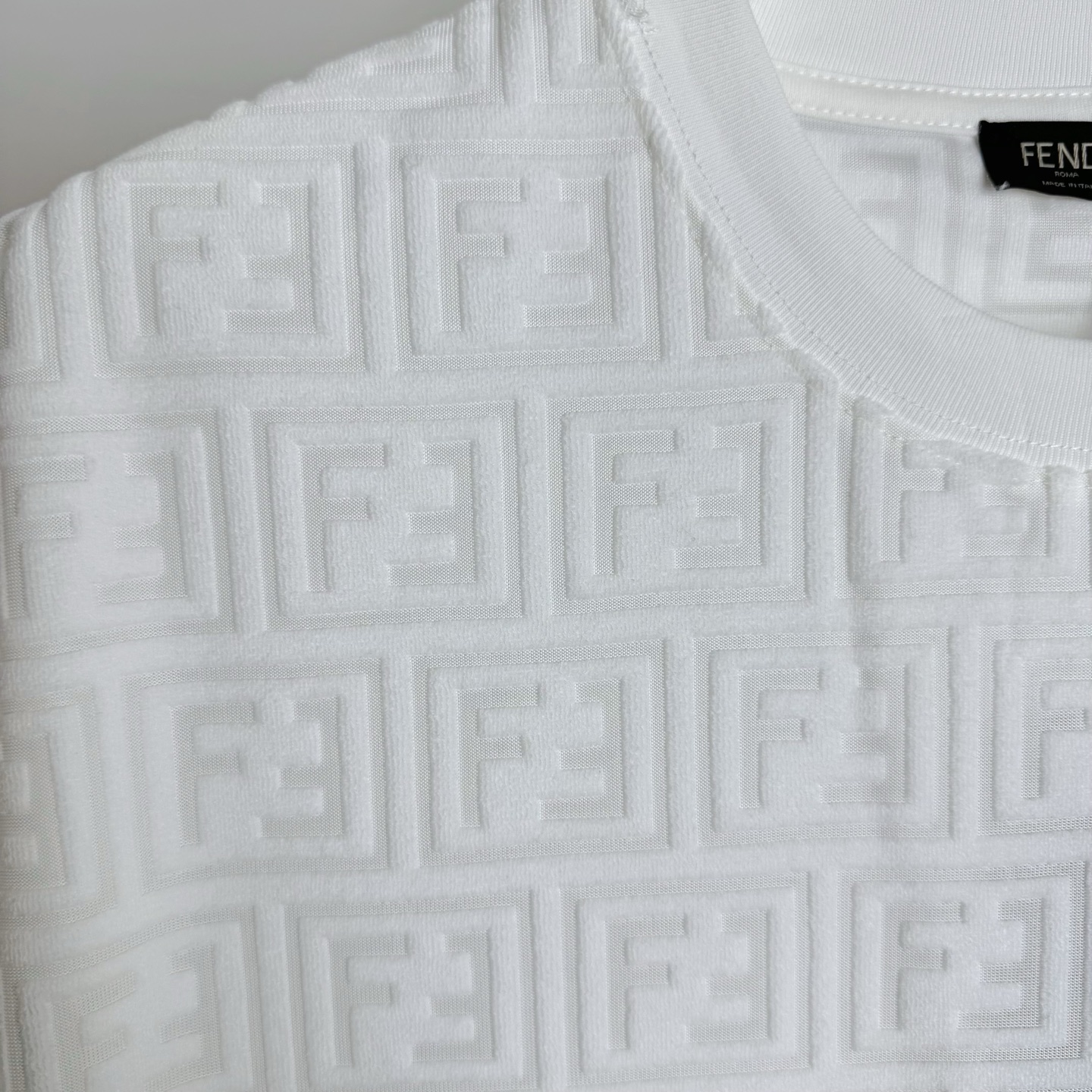 Fendi FENDI 2025新款芬迪提花毛巾面料圆领F字母提花短袖T恤
