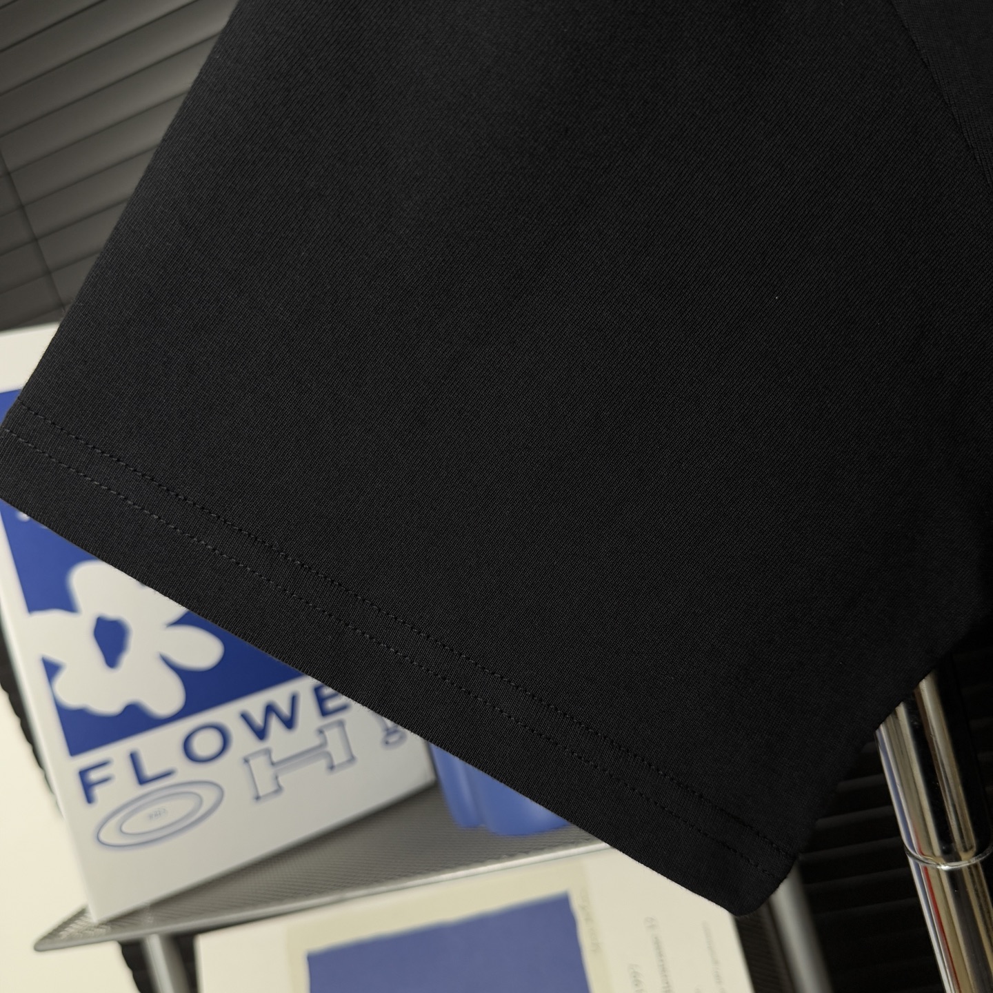 Fendi FENDI/芬迪植绒立体字母LOGO圆领短袖T恤
