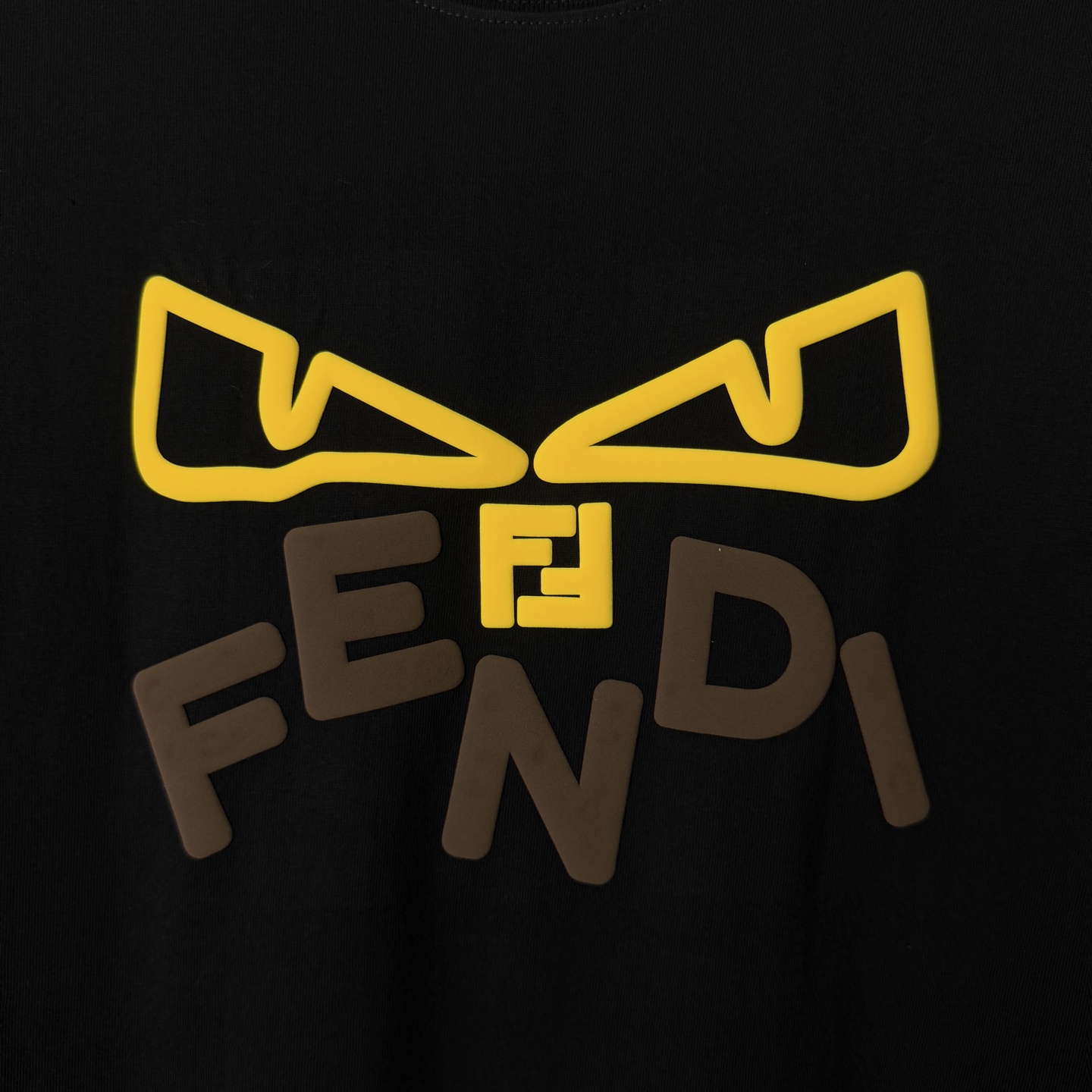 Fendi FENDI/芬迪植绒立体字母LOGO圆领短袖T恤