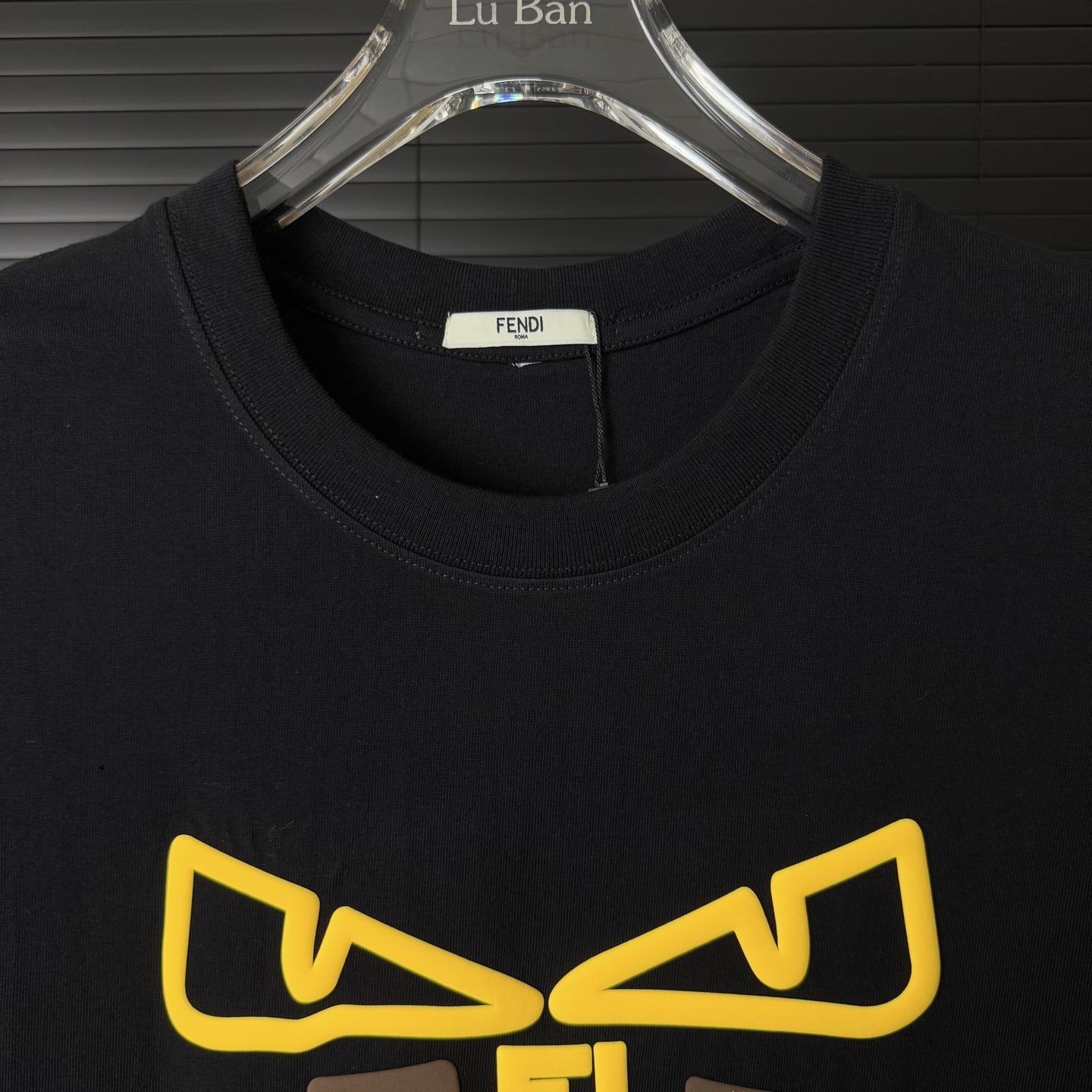 Fendi FENDI/芬迪植绒立体字母LOGO圆领短袖T恤