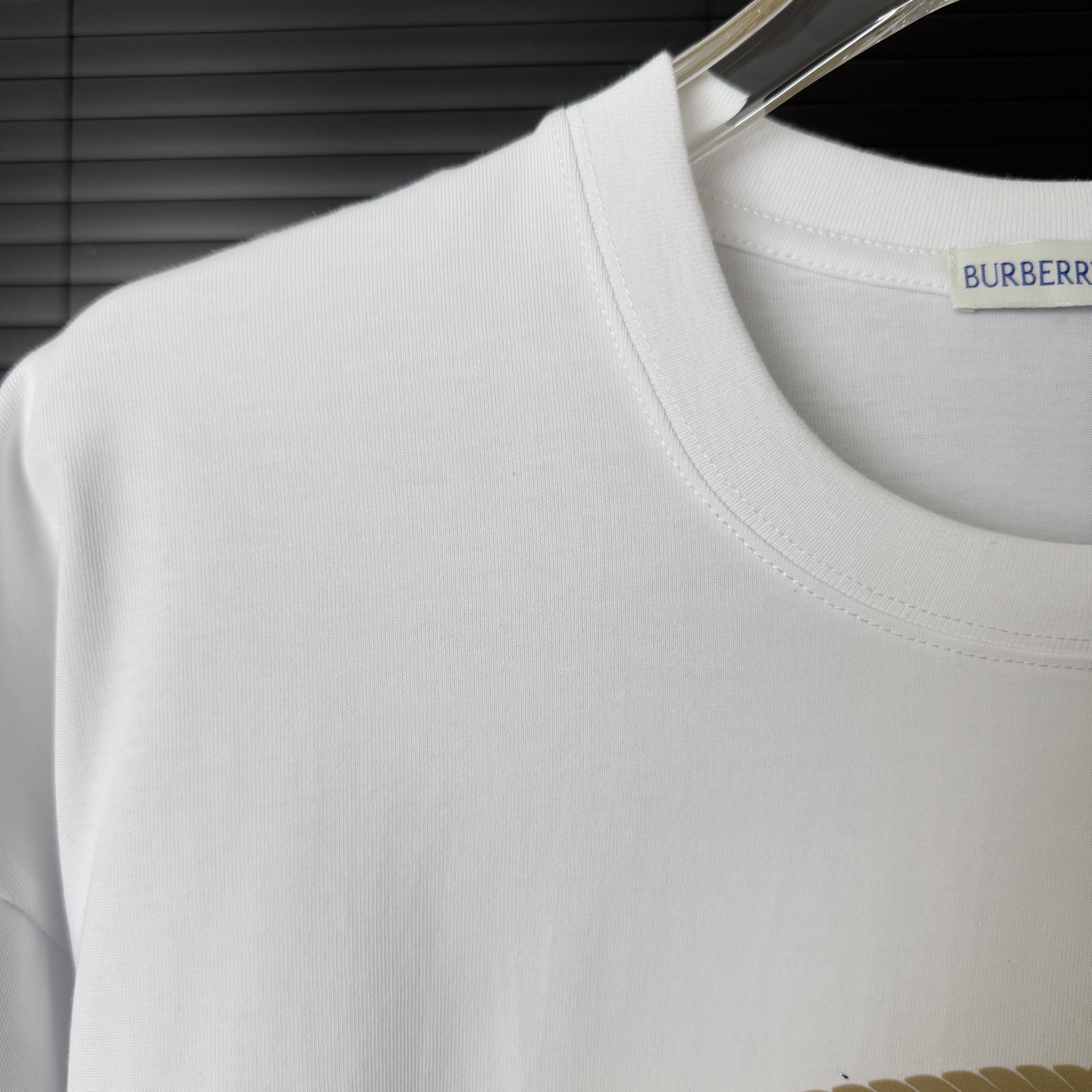 Burberry BURBERRY/巴宝莉 绒面发泡战马 立体胶印字母LOGO圆领短袖T恤