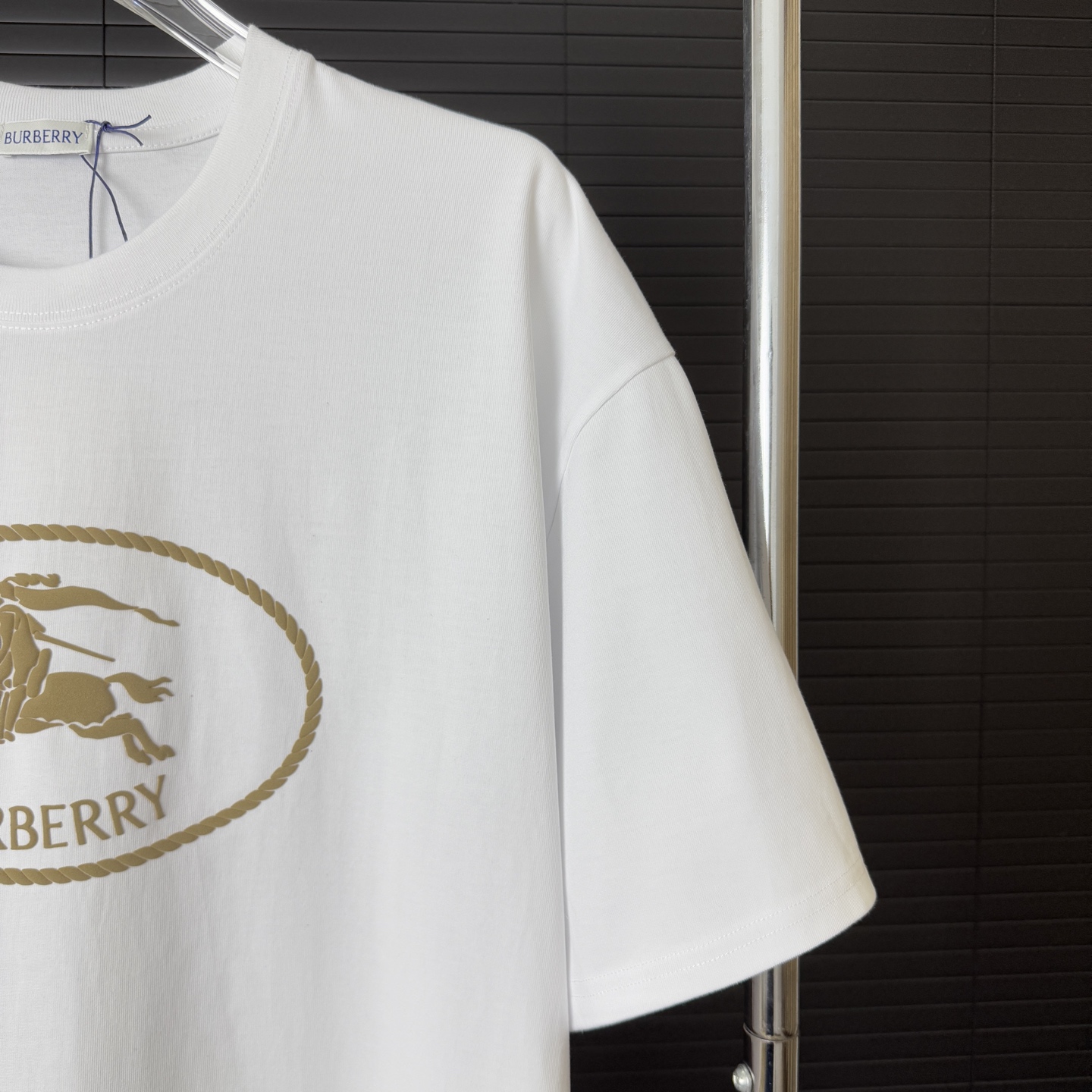 Burberry BURBERRY/巴宝莉 绒面发泡战马 立体胶印字母LOGO圆领短袖T恤