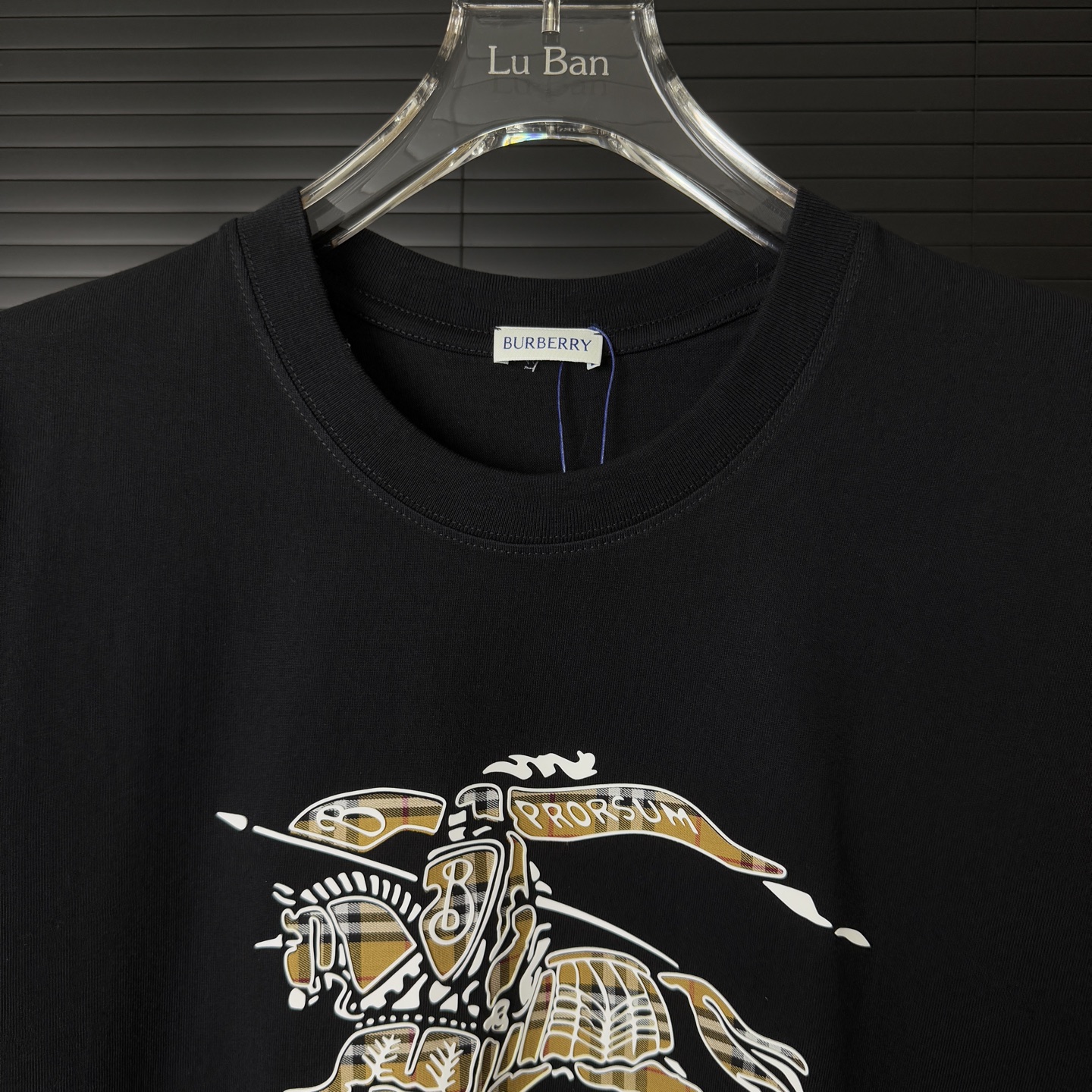 Burberry BURBERRY/巴宝莉 贴布战马 立体胶印字母LOGO圆领短袖T恤